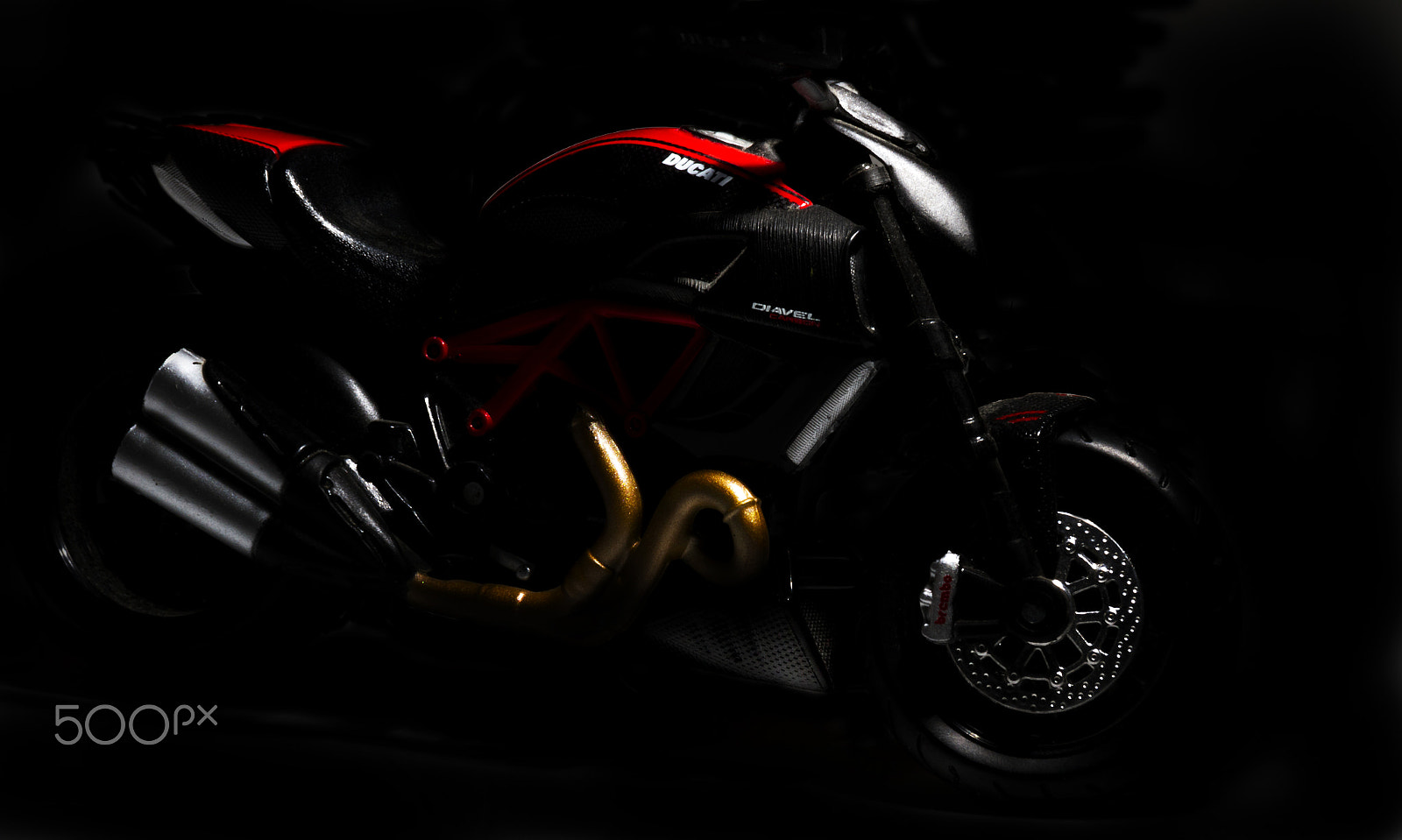 Sigma 18-250mm F3.5-6.3 DC OS HSM sample photo. Ducati diavel photography