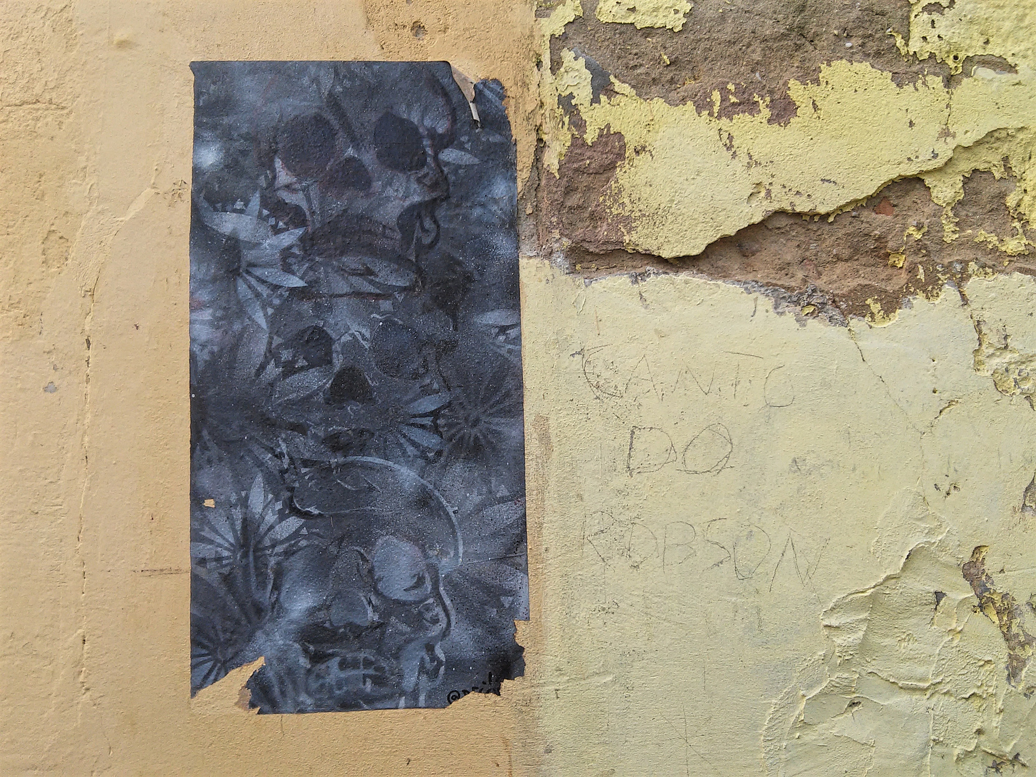 LG L90 sample photo. Urban art photography