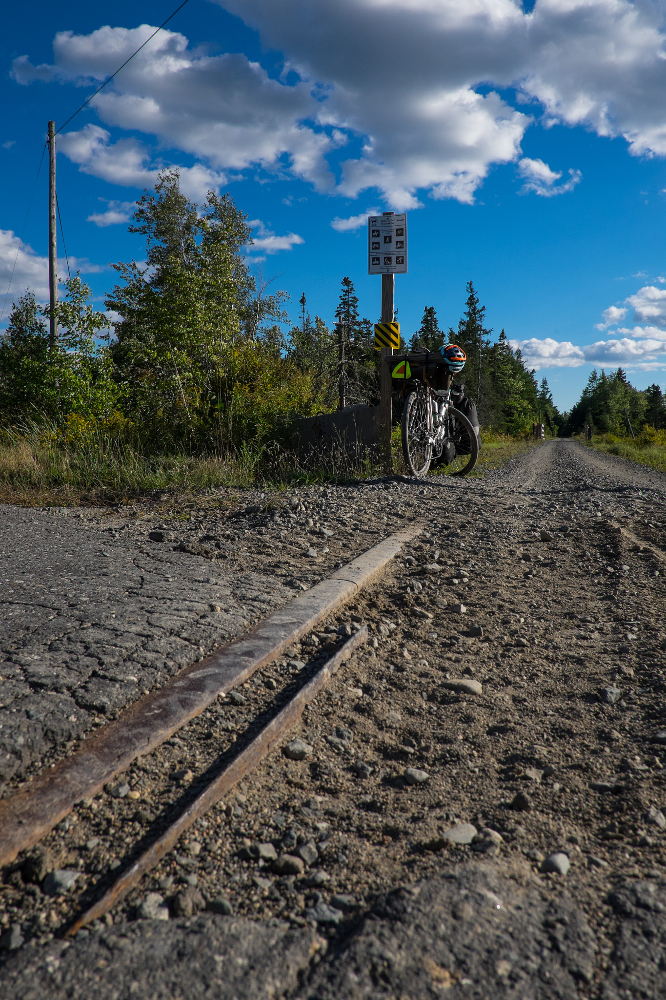 Fujifilm X-T1 + Fujifilm XF 18mm F2 R sample photo. Rail trail photography