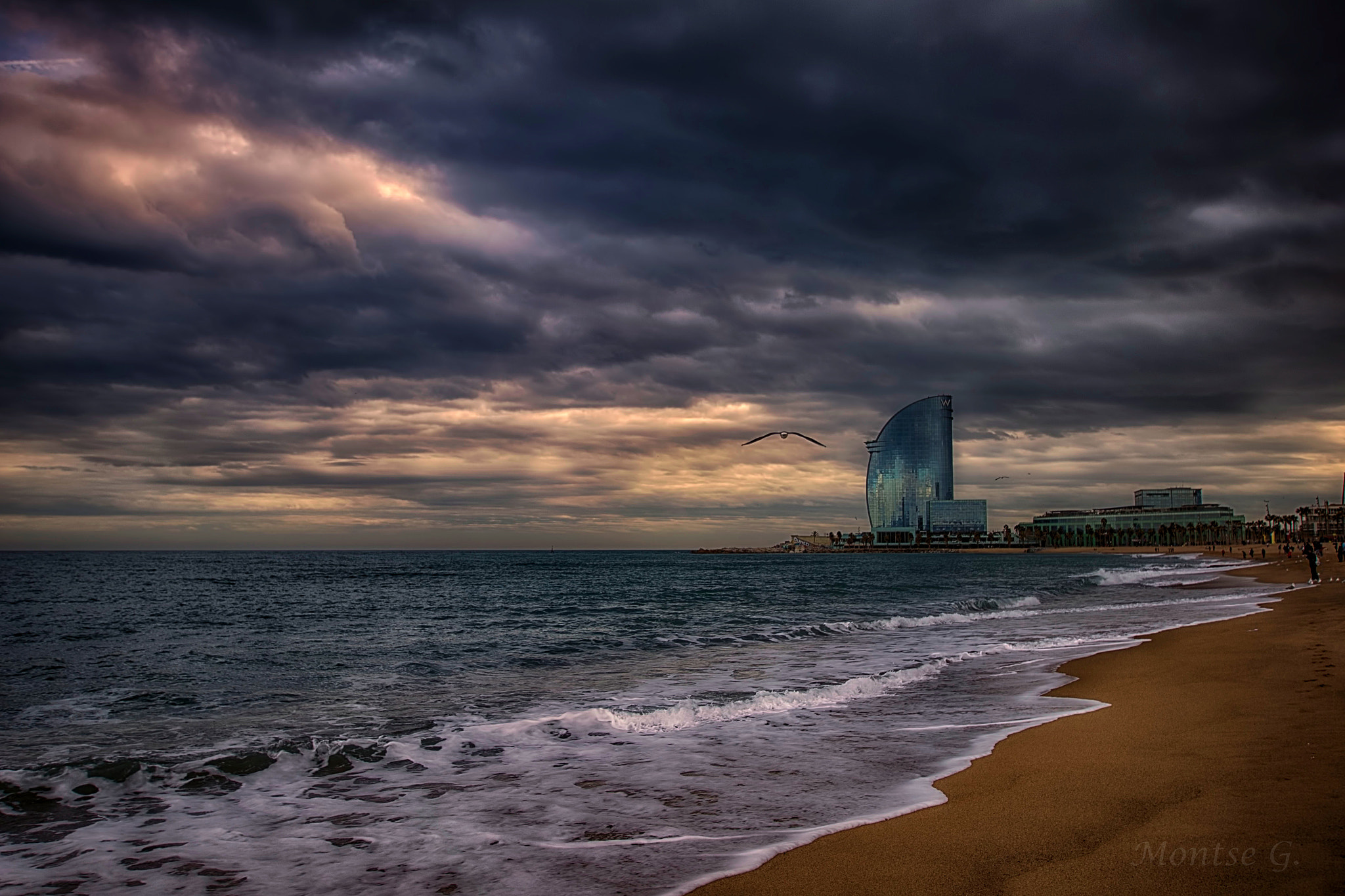 Sigma 10-20mm F3.5 EX DC HSM sample photo. Bogatell beach. photography