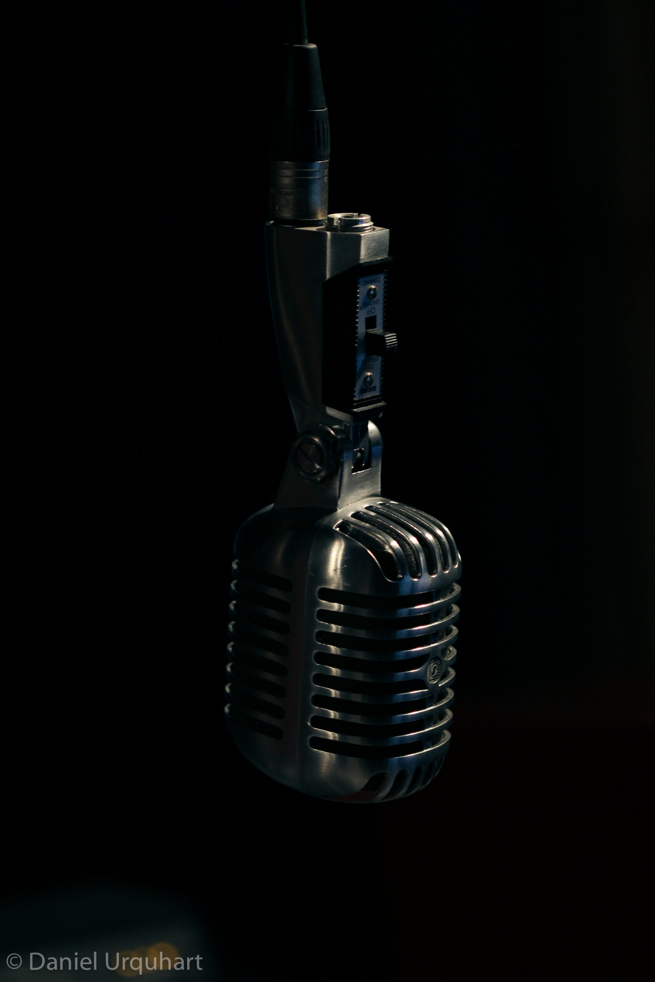 Canon EF 100mm F2.8 Macro USM sample photo. Studio recording session photography