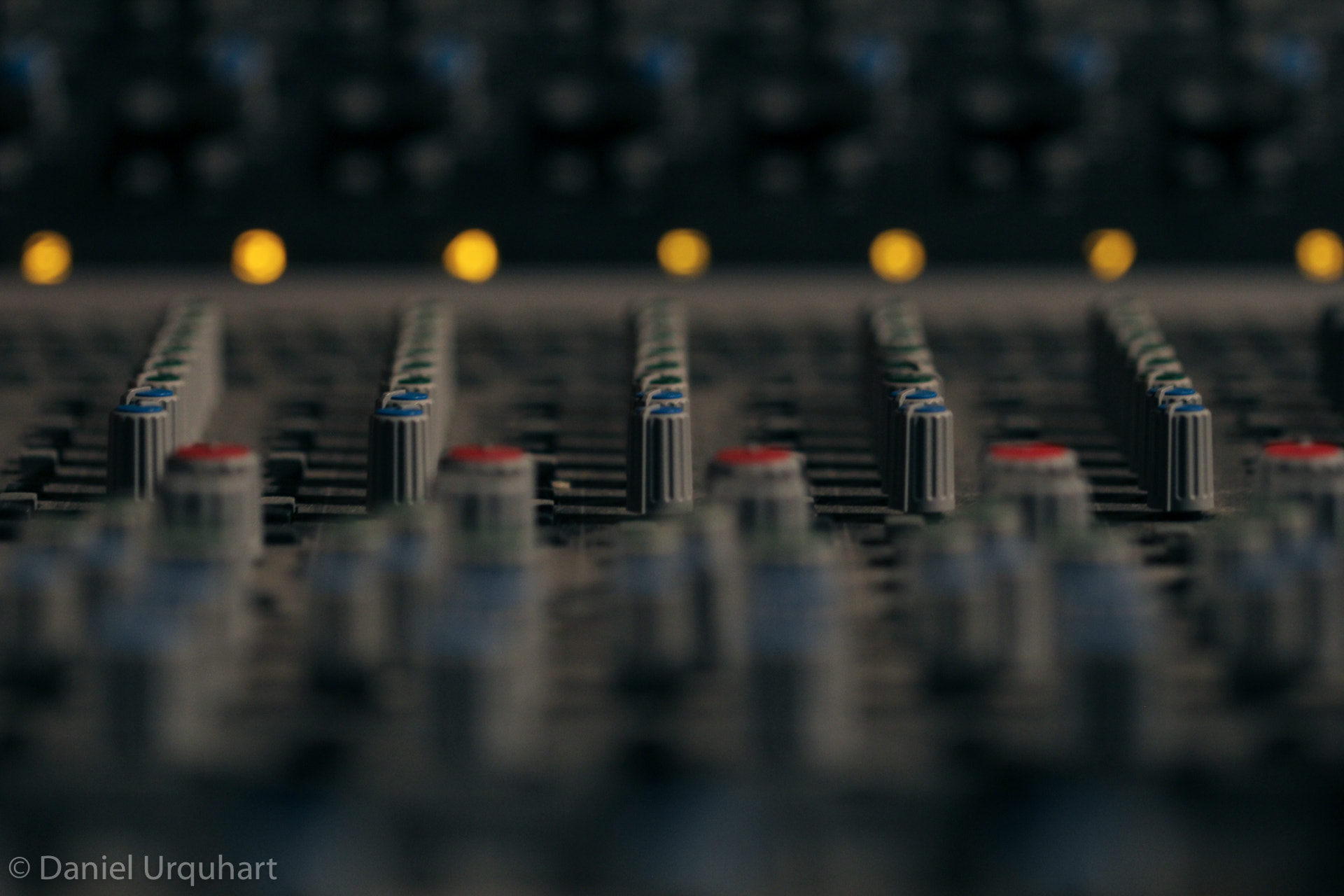 Canon EF 100mm F2.8 Macro USM sample photo. Studio recording session photography