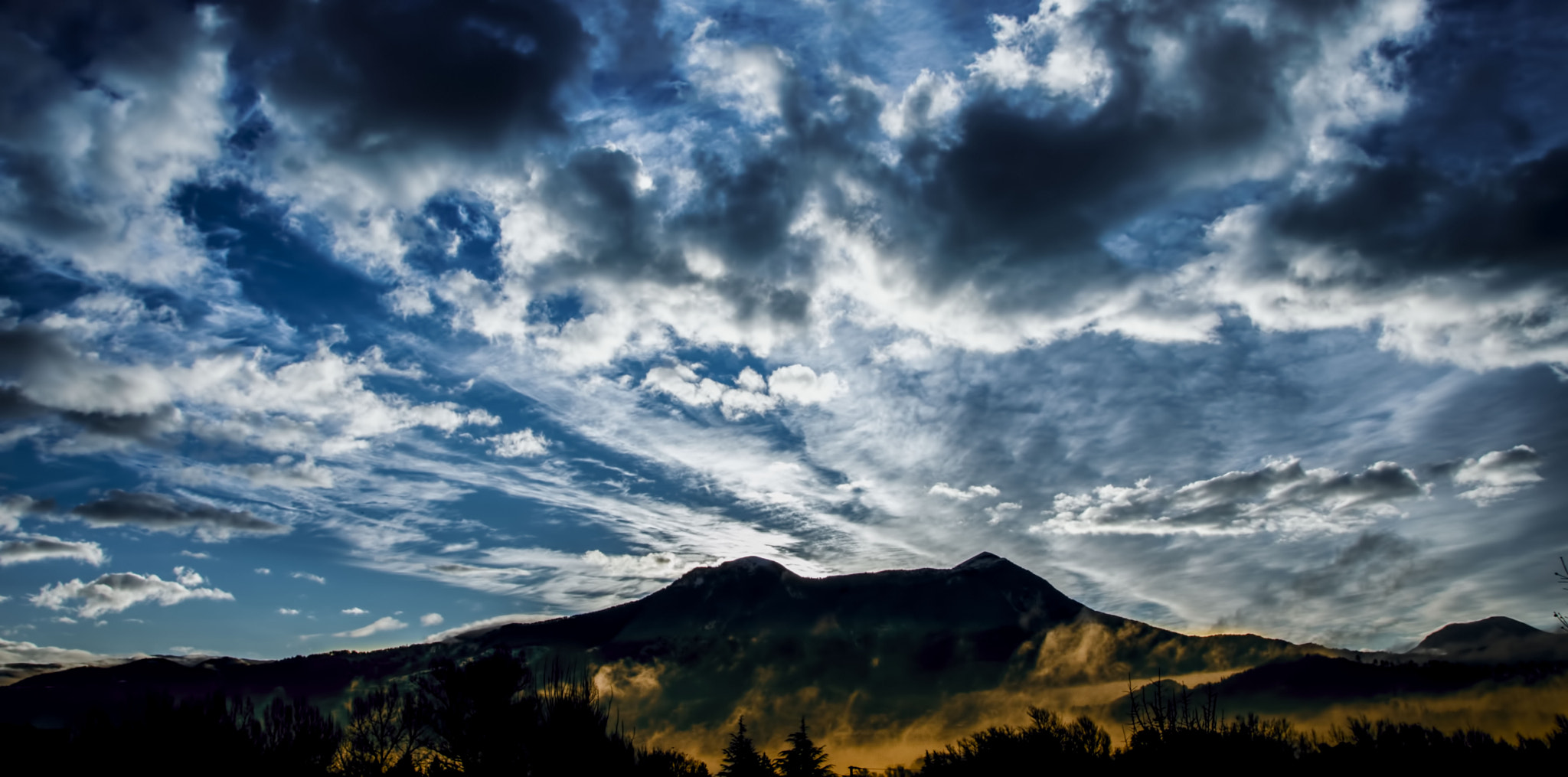 Nikon D3200 + Nikon PC-E Nikkor 24mm F3.5D ED Tilt-Shift sample photo. Sunrise photography