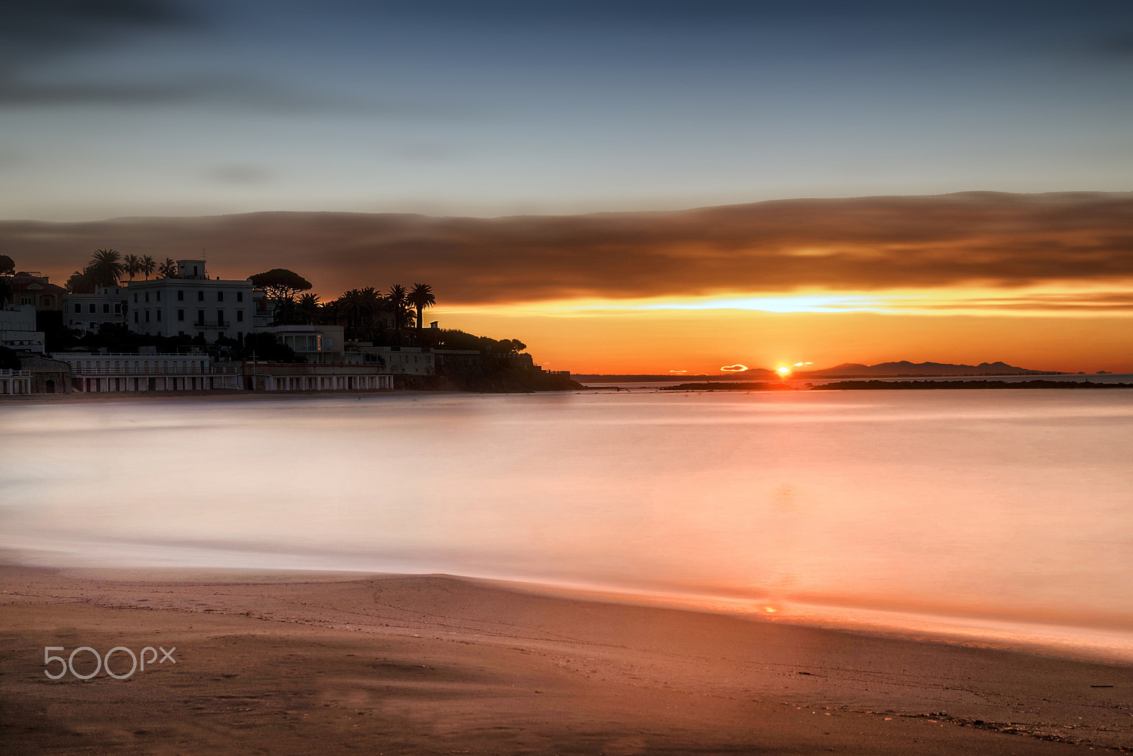 Nikon D810 sample photo. Raising sun photography