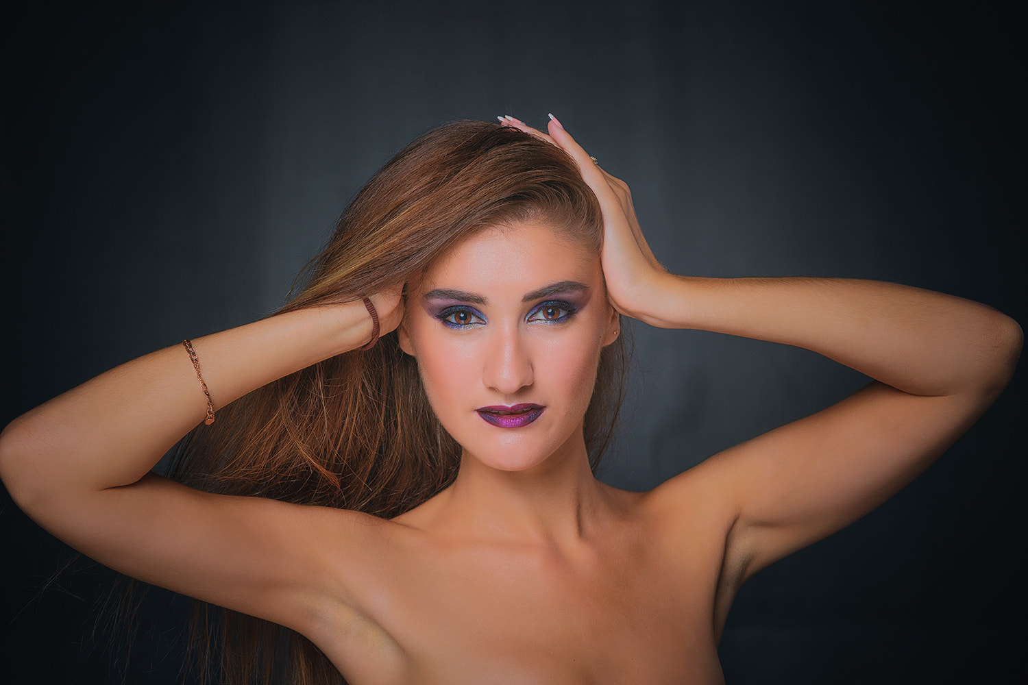 Sigma 85mm F1.4 EX DG HSM sample photo. Portrait photography
