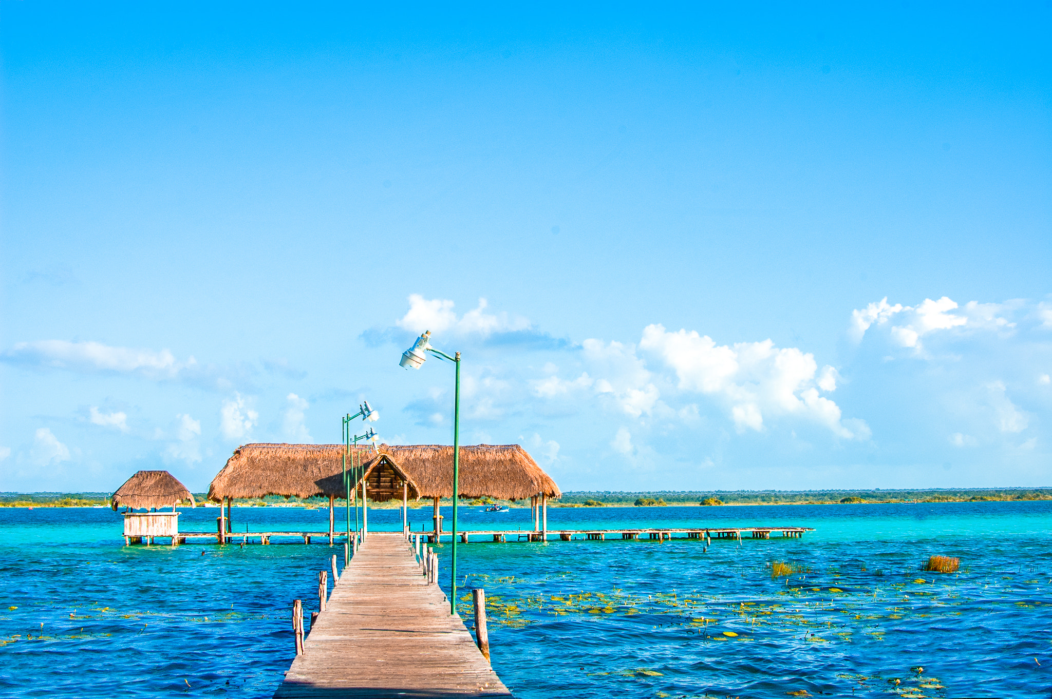 Nikon D70s + Nikon AF-S DX Nikkor 35mm F1.8G sample photo. Ponton sur la lagune de tulum photography