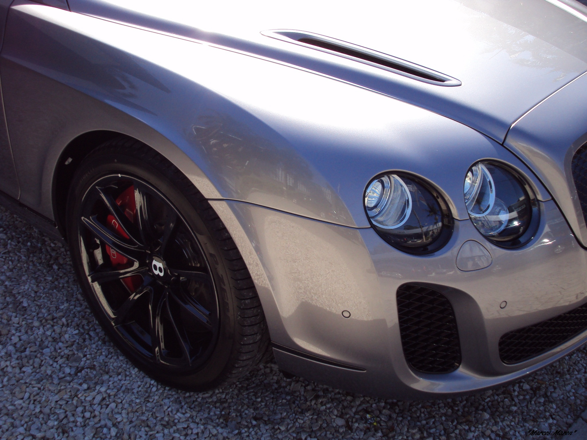 Sony Cyber-shot DSC-S930 sample photo. The amazing bentley supersport photography