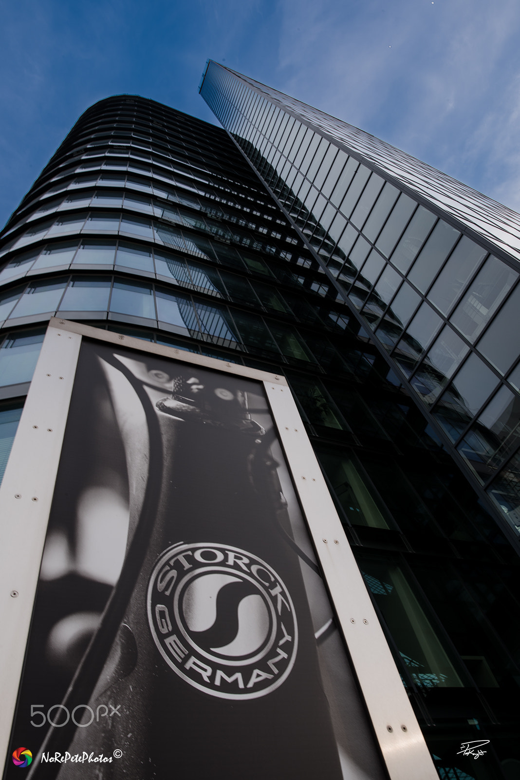 Nikon AF-S Nikkor 200-400mm F4G ED-IF VR sample photo. Storck building dusseldorf photography