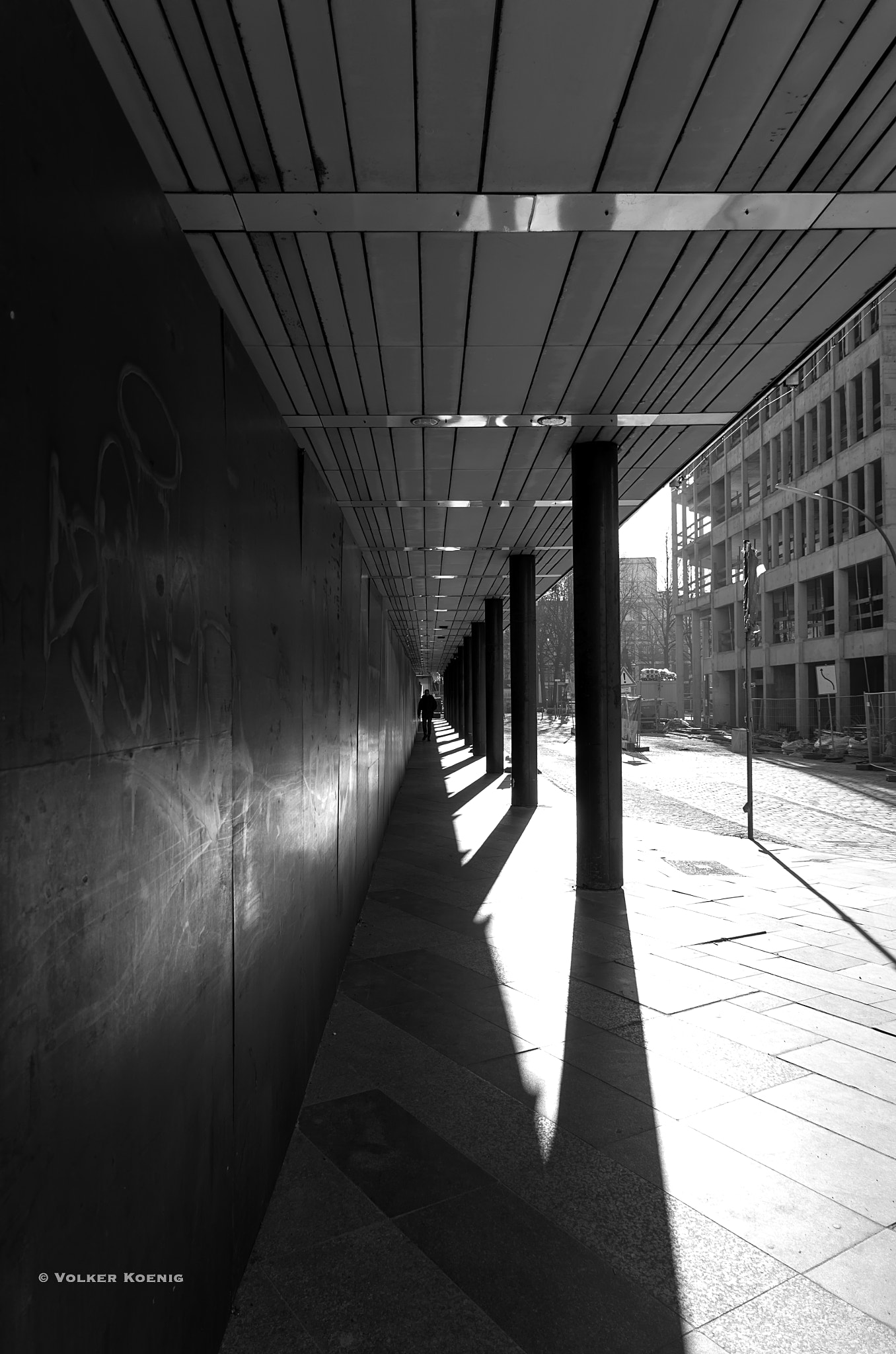 Pentax smc DA* 16-50mm F2.8 ED AL (IF) SDM sample photo. Corridor photography