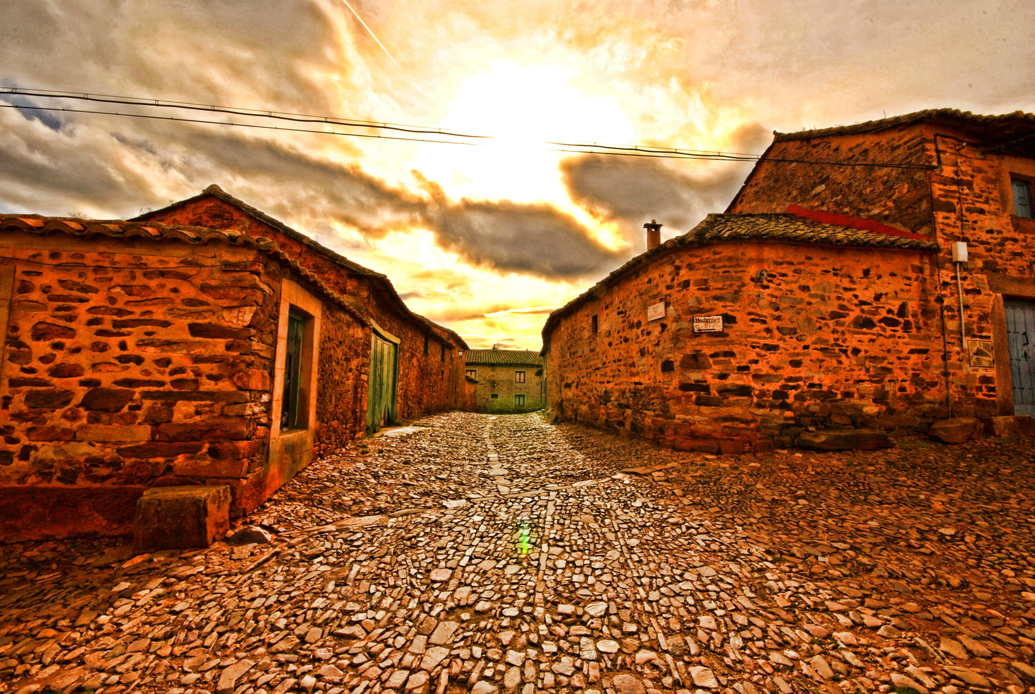 Sigma 10-20mm F4-5.6 EX DC HSM sample photo. El sol desde el hdr photography