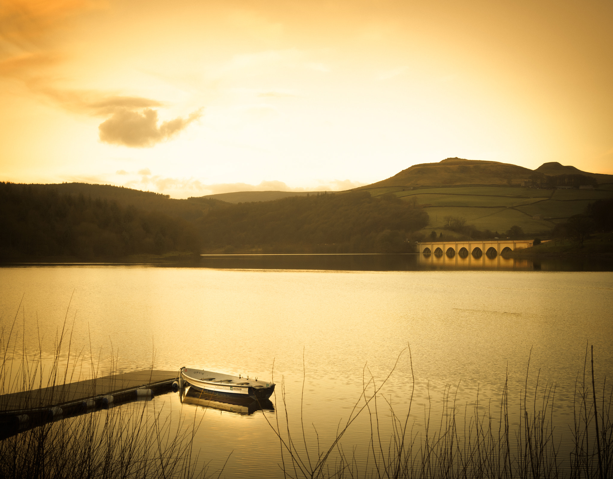 Nikon D7200 sample photo. Ladybower reservoir photography