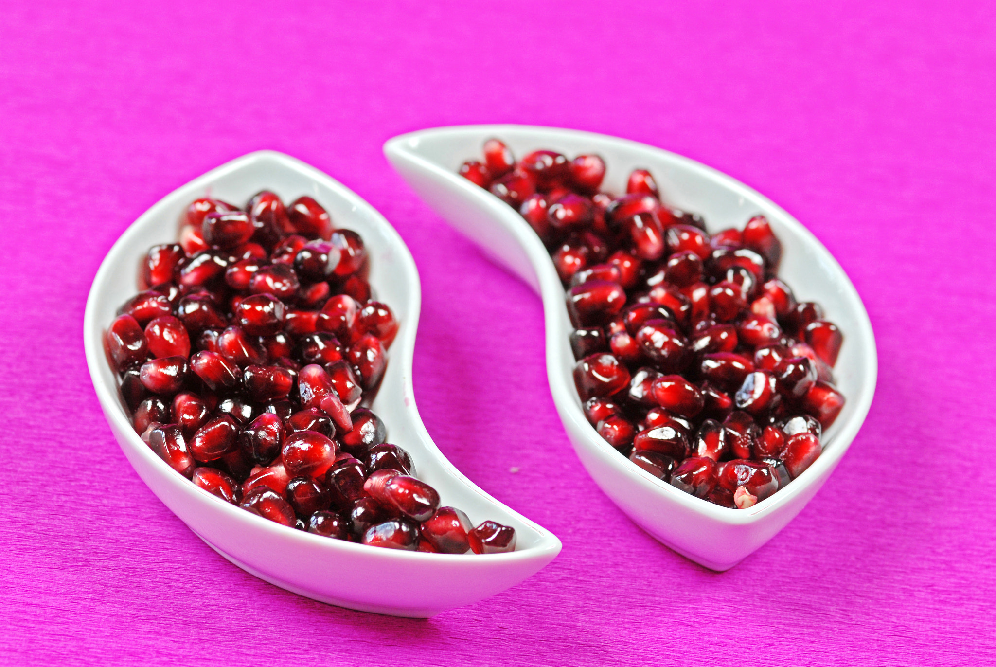 Nikon AF-S Micro-Nikkor 105mm F2.8G IF-ED VR sample photo. Pomegranate photography