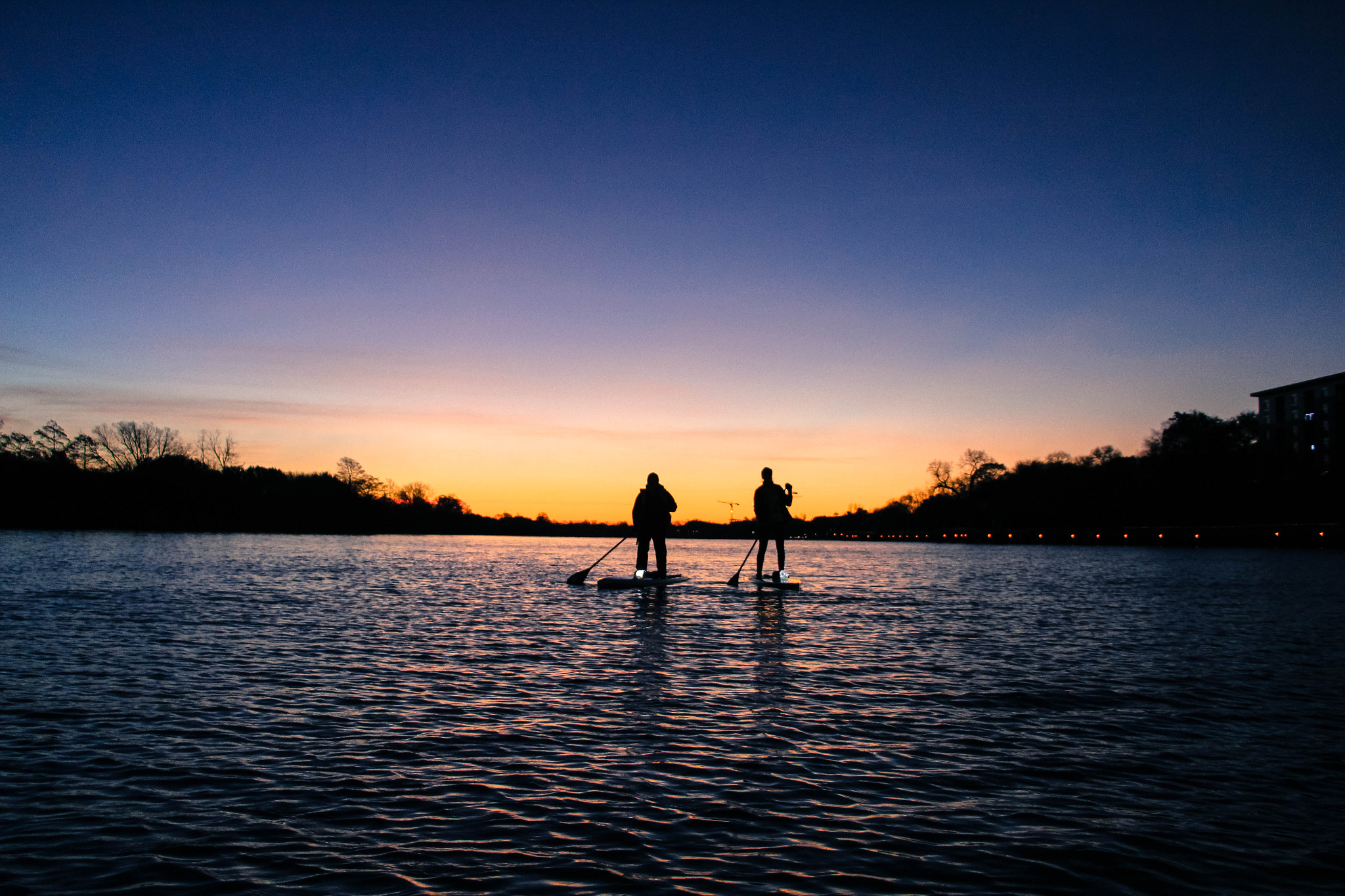 Canon EOS 1200D (EOS Rebel T5 / EOS Kiss X70 / EOS Hi) sample photo. Beautiful brisk morning paddleboarding photography