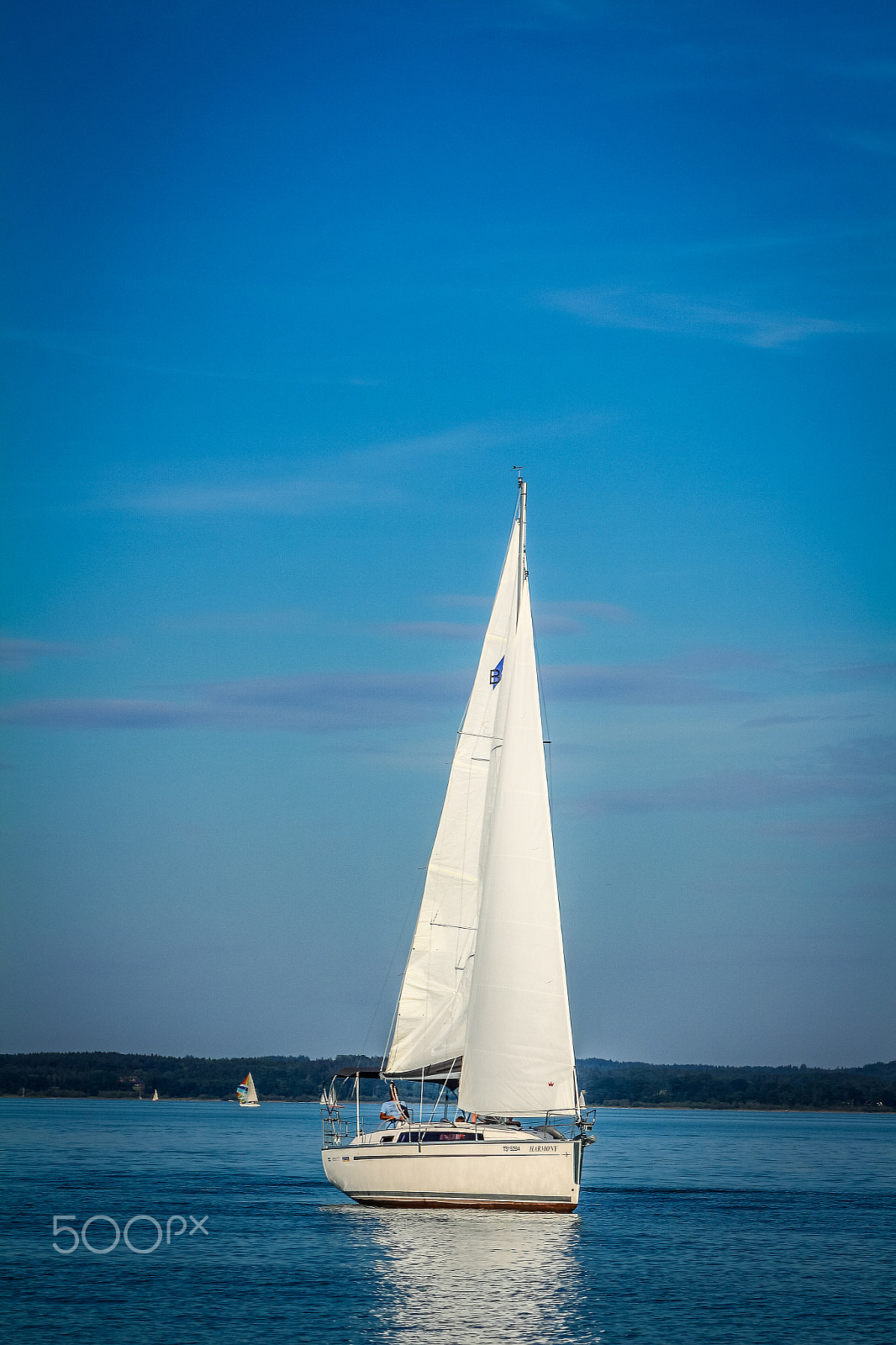 Canon EF 90-300mm F4.5-5.6 sample photo. Segler photography