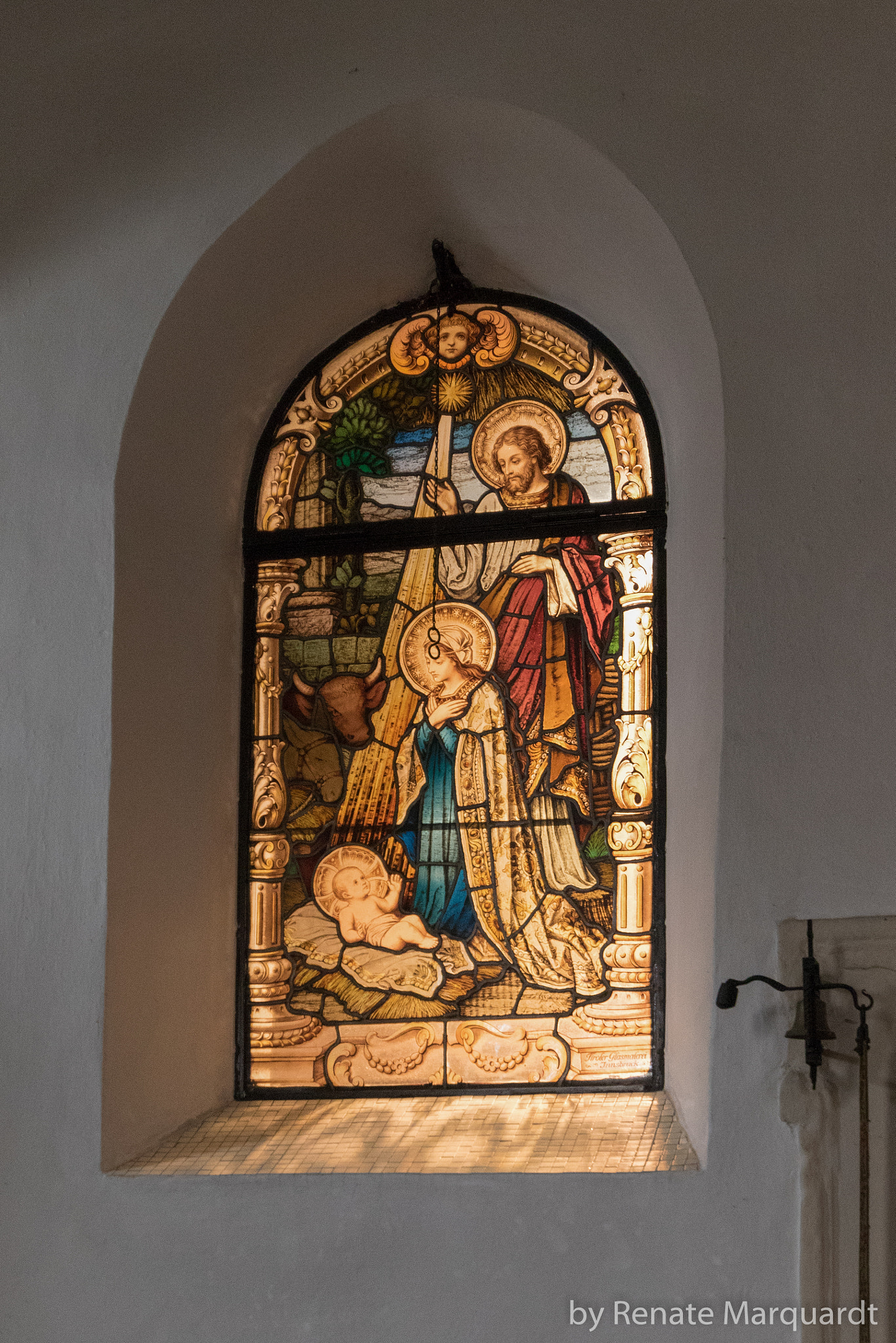 Canon EF 300mm f/2.8L sample photo. Kirchenfenster der pfarrkirche st. georg in wien photography