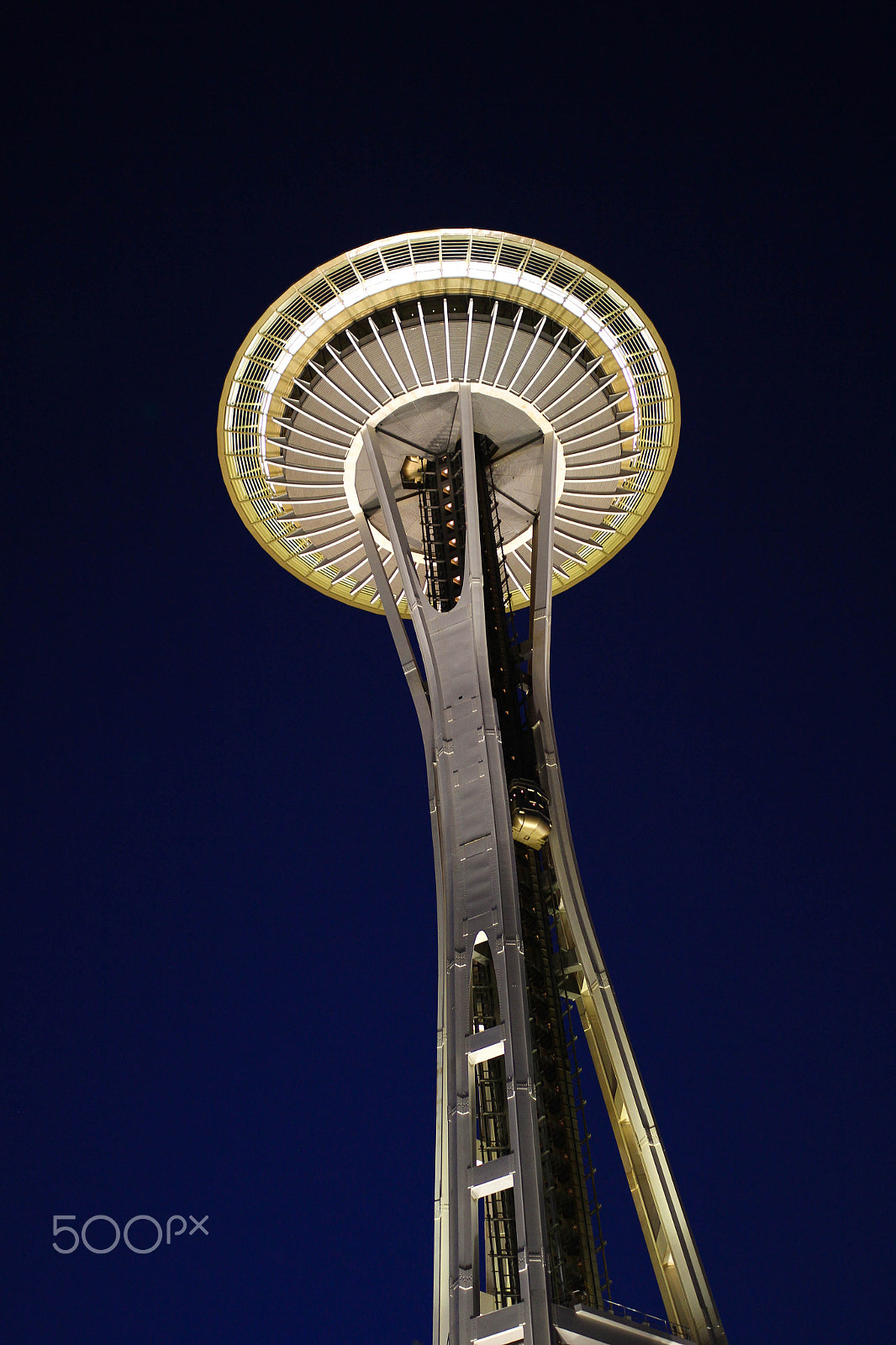 Canon EOS 60D + Sigma 35mm F1.4 DG HSM Art sample photo. Seattle's space needle photography