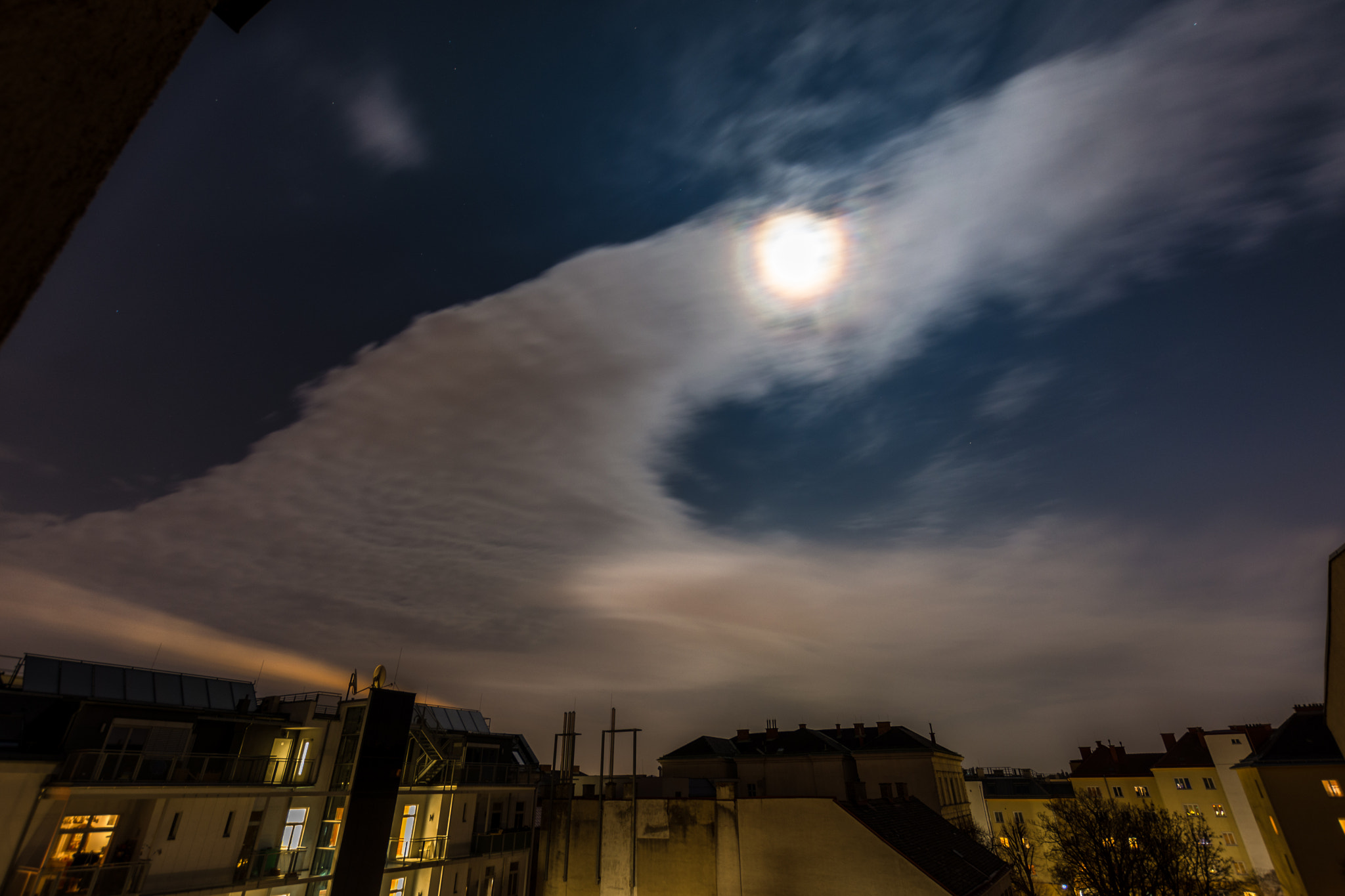 Nikon D5200 + Sigma 10-20mm F3.5 EX DC HSM sample photo. Haben sie wien schon bei nacht gesehn..? photography