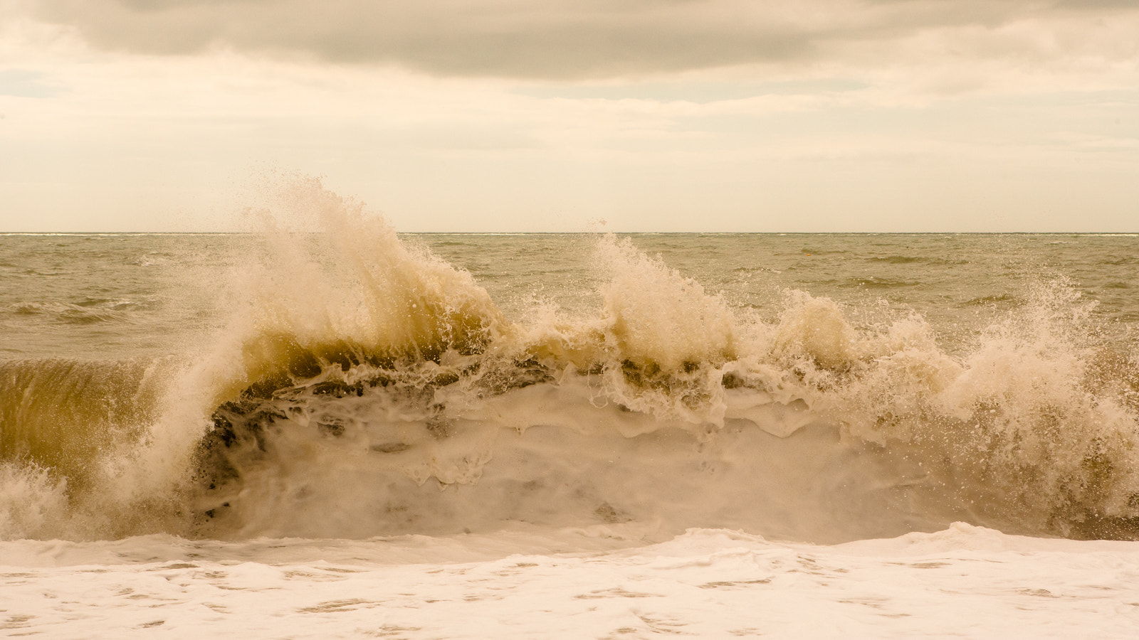 Canon EOS-1Ds Mark II sample photo. Beach photography