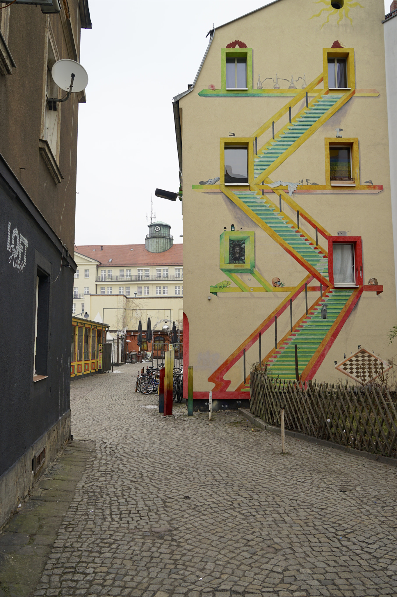 Sony a7 II + Sony Vario Tessar T* FE 24-70mm F4 ZA OSS sample photo. Dresden neustadt photography