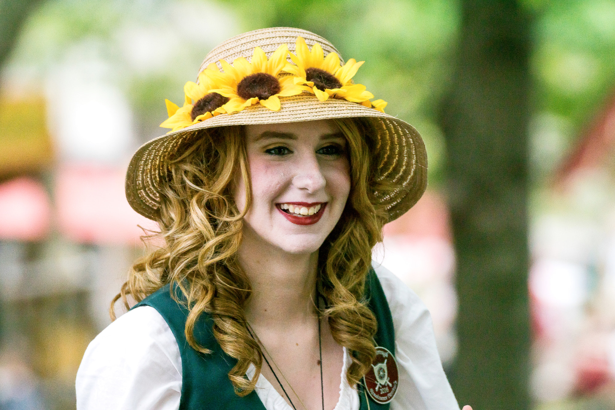 Sony 70-400mm F4-5.6 G SSM II sample photo. Daisy queen photography