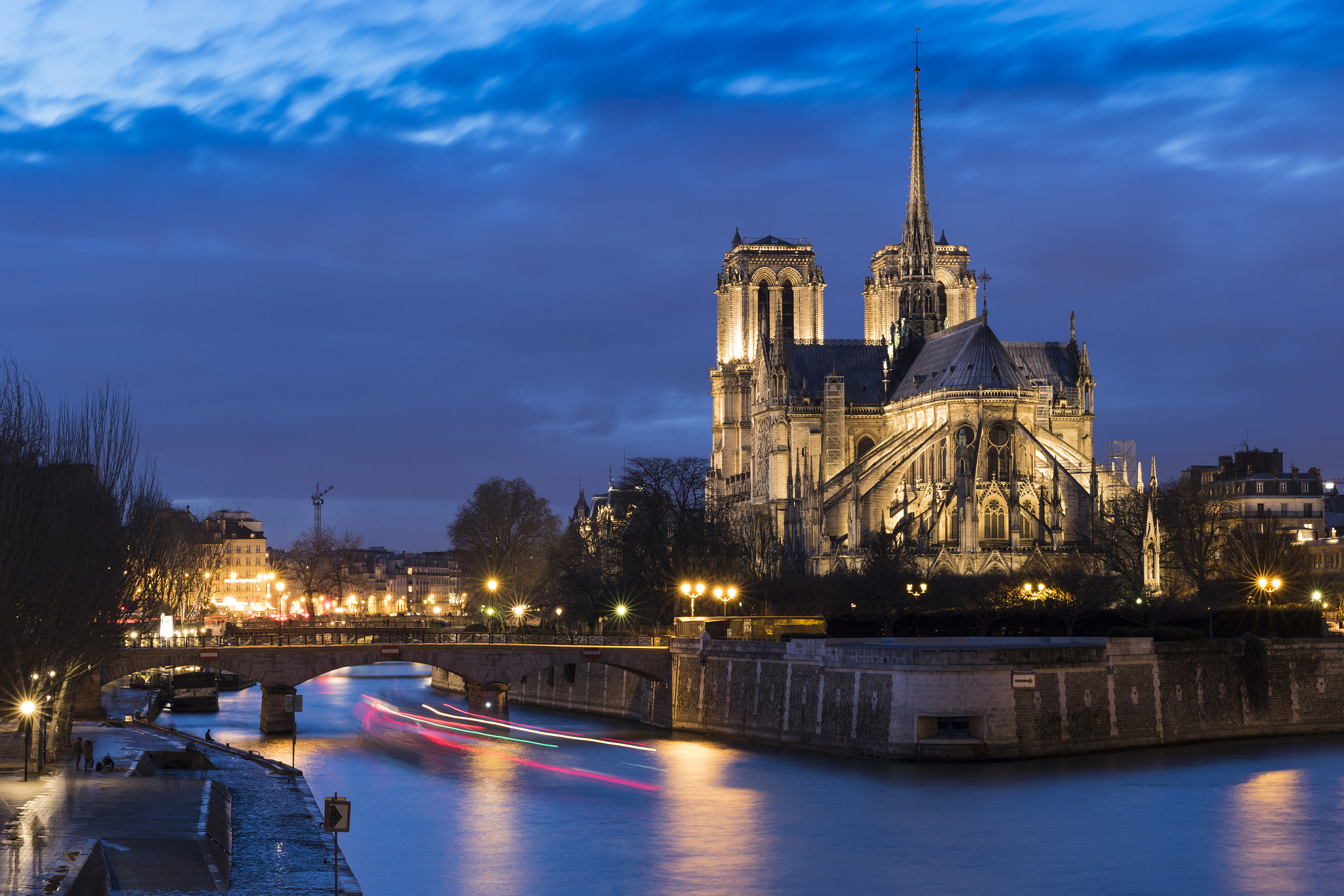 Sigma 50mm F1.4 EX DG HSM sample photo. Notre dame photography