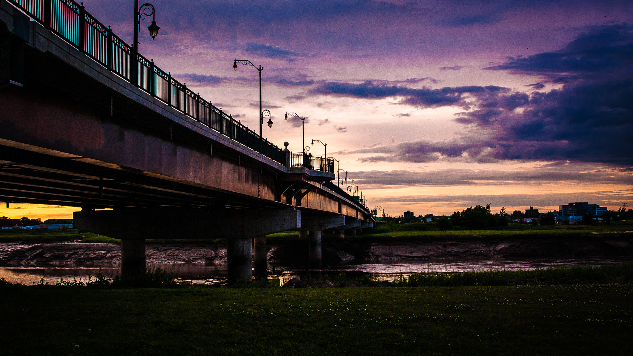 Minolta/Sony AF 24-105mm F3.5-4.5 (D) sample photo. Bridge to nowhere photography