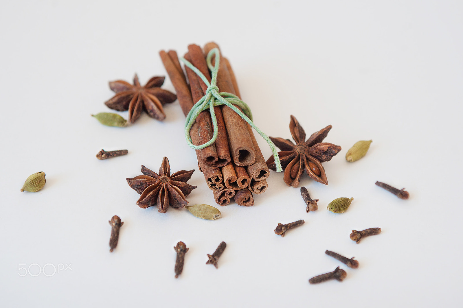 Nikon D700 + Sigma 24-70mm F2.8 EX DG Macro sample photo. Set of cinnamon, clove and star anise on white background. close up photography