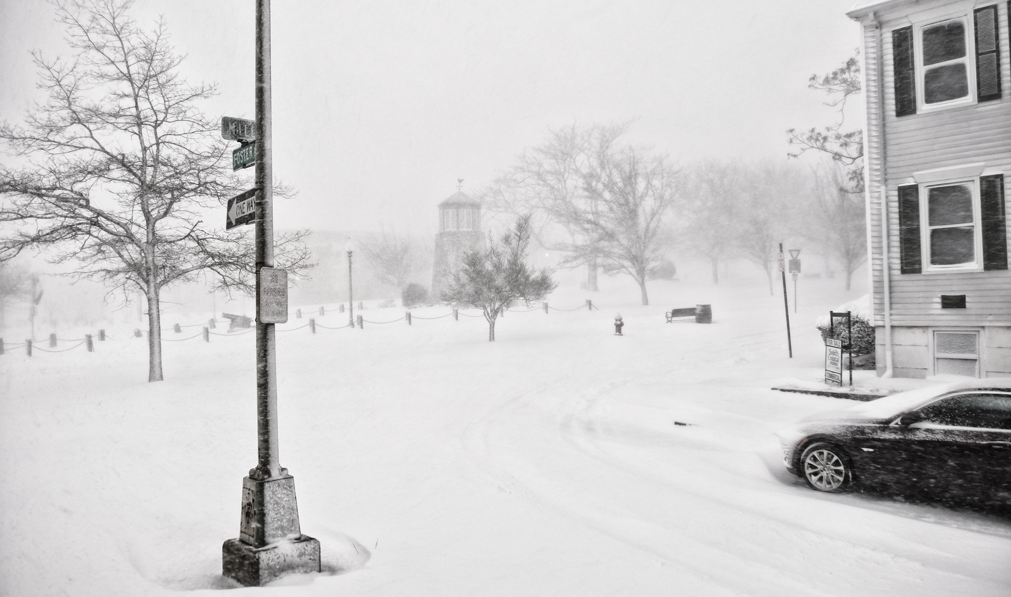 Fujifilm X-E1 + Fujifilm XF 18-135mm F3.5-5.6 R LM OIS WR sample photo. Winter storm photography