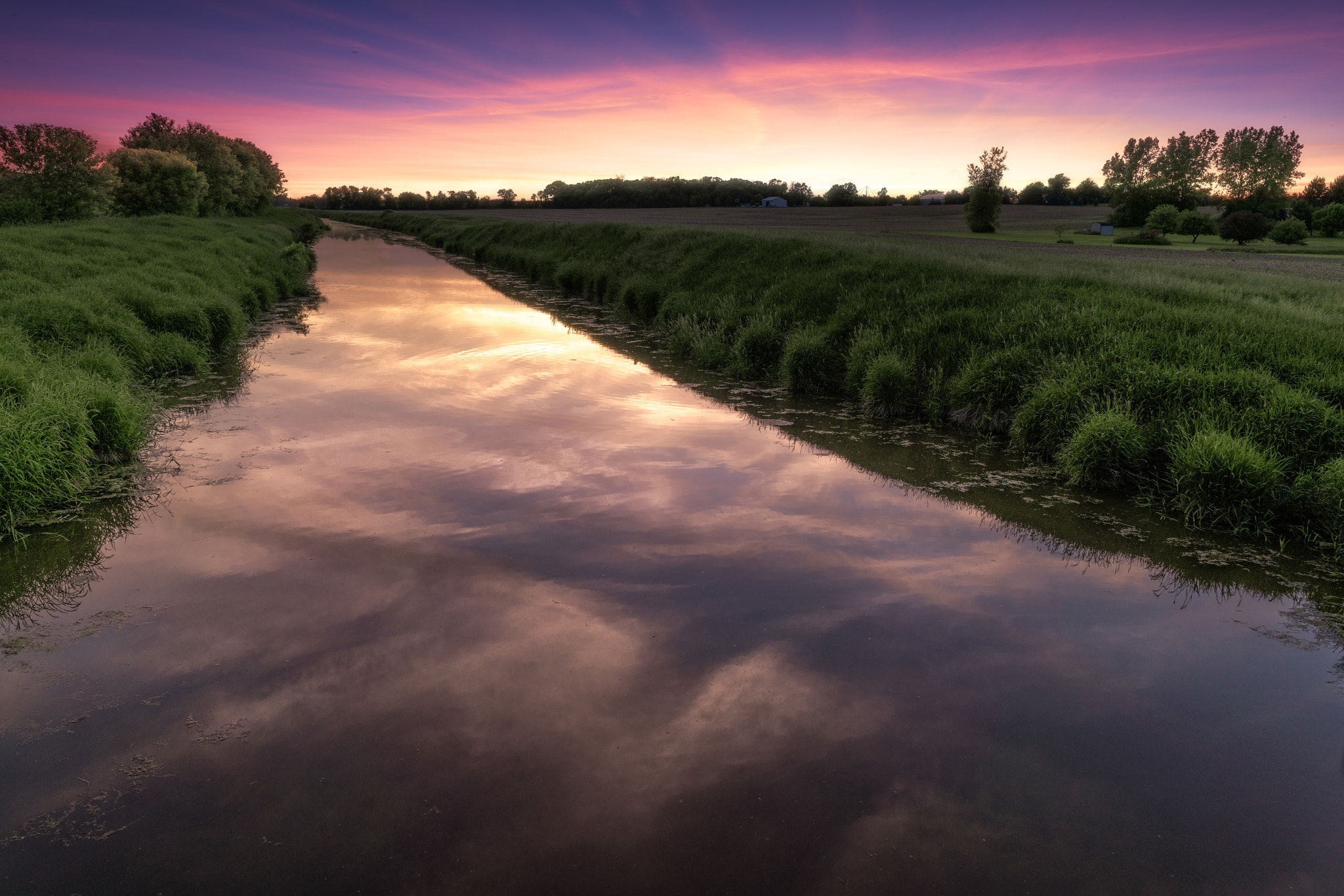Sony FE 28mm F2 sample photo. Sunset river photography