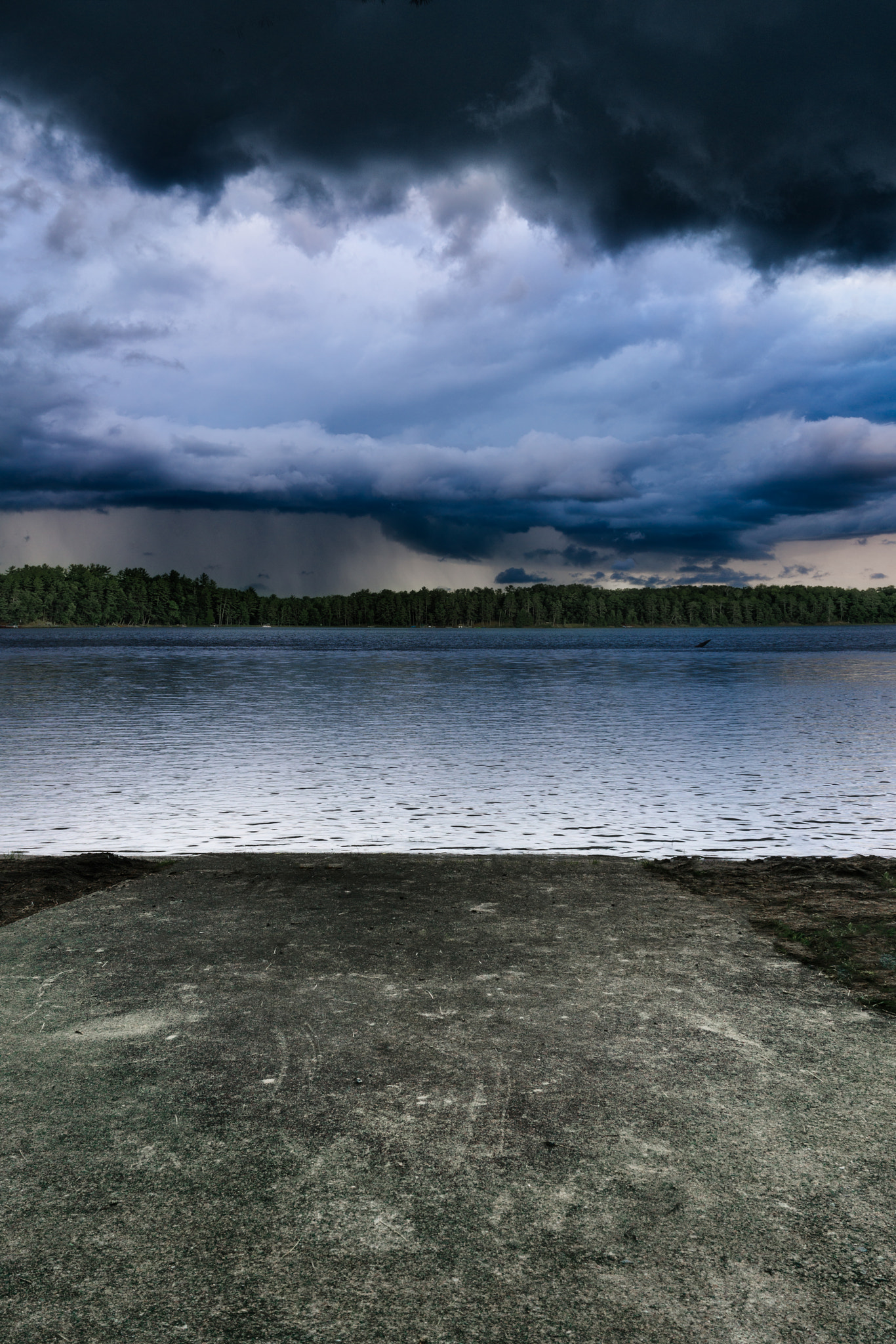 Sony FE 28mm F2 sample photo. Storm brewing photography