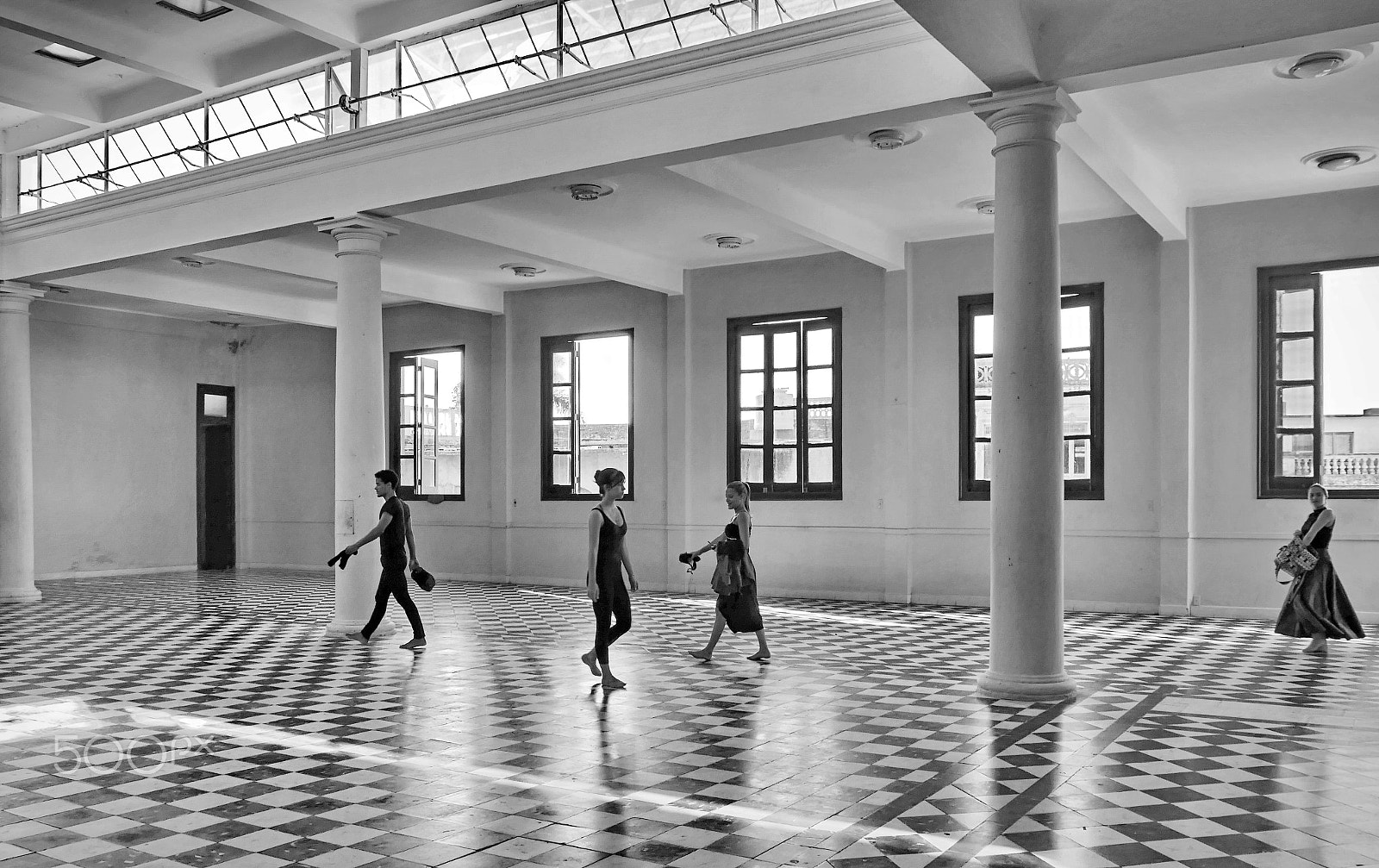 Panasonic Lumix DMC-GX8 sample photo. After the show study in patterns photography