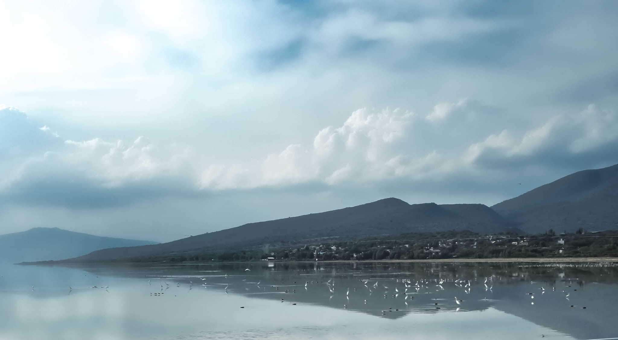 Sony SLT-A33 + Sony DT 18-55mm F3.5-5.6 SAM sample photo. Lago de cuitzeo photography