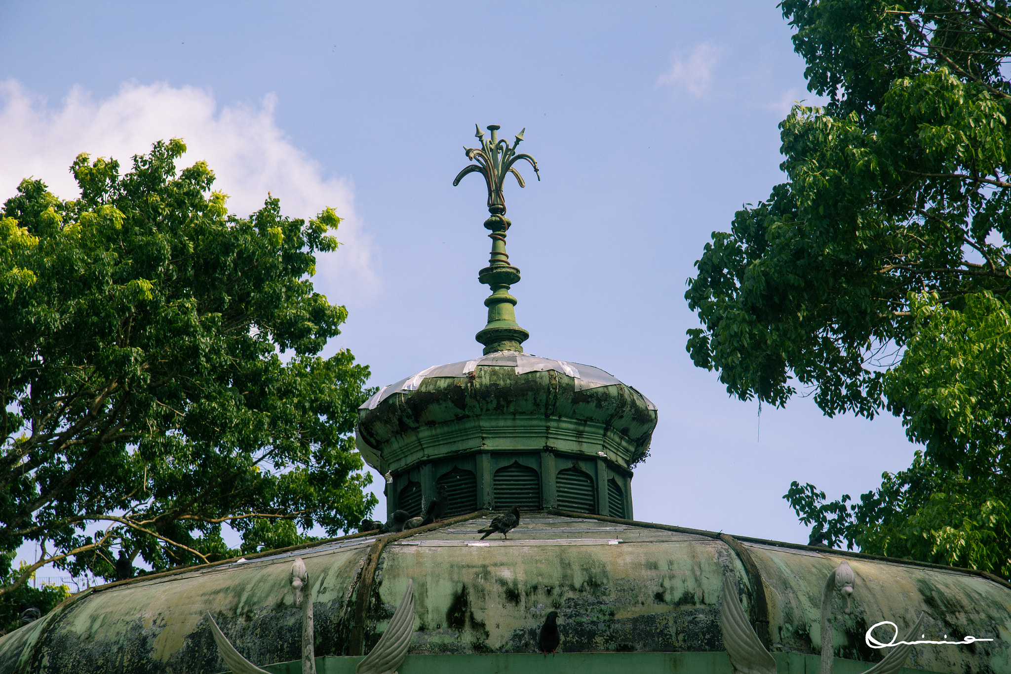Canon EF-S 17-85mm F4-5.6 IS USM sample photo. Bandstand's top photography