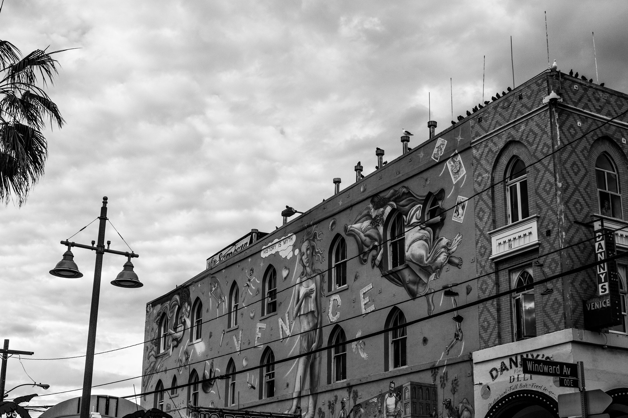 Canon EF 35mm F2 IS USM sample photo. Venice photography