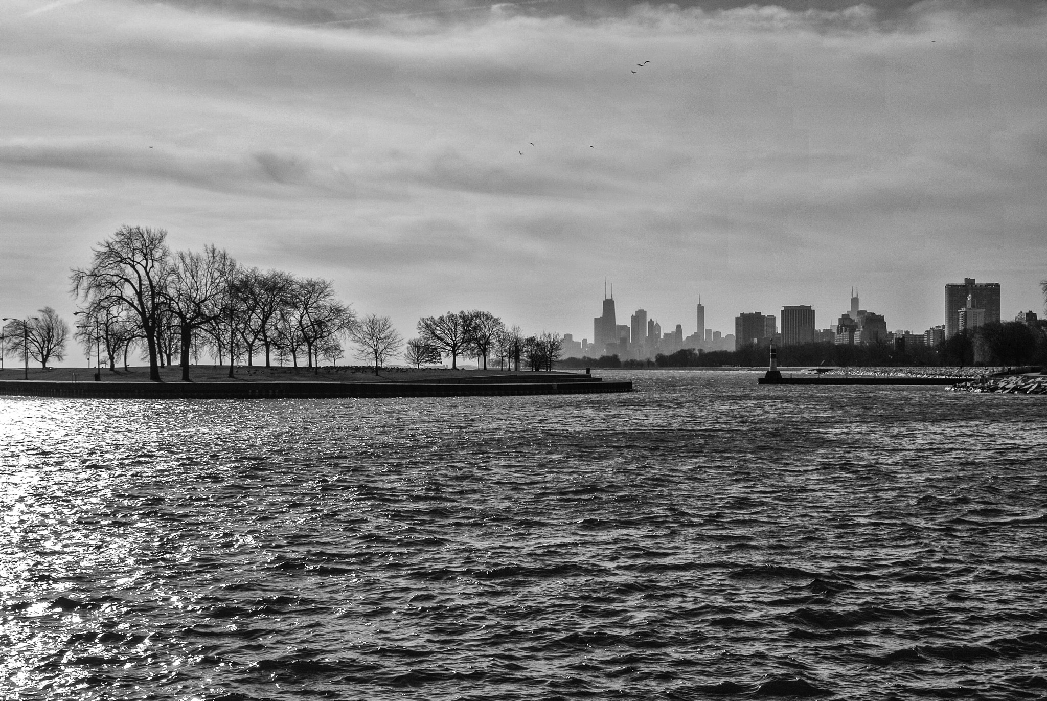 Nikon 1 V1 + Nikon 1 Nikkor VR 10-30mm F3.5-5.6 sample photo. Chicago from montrose harbor photography