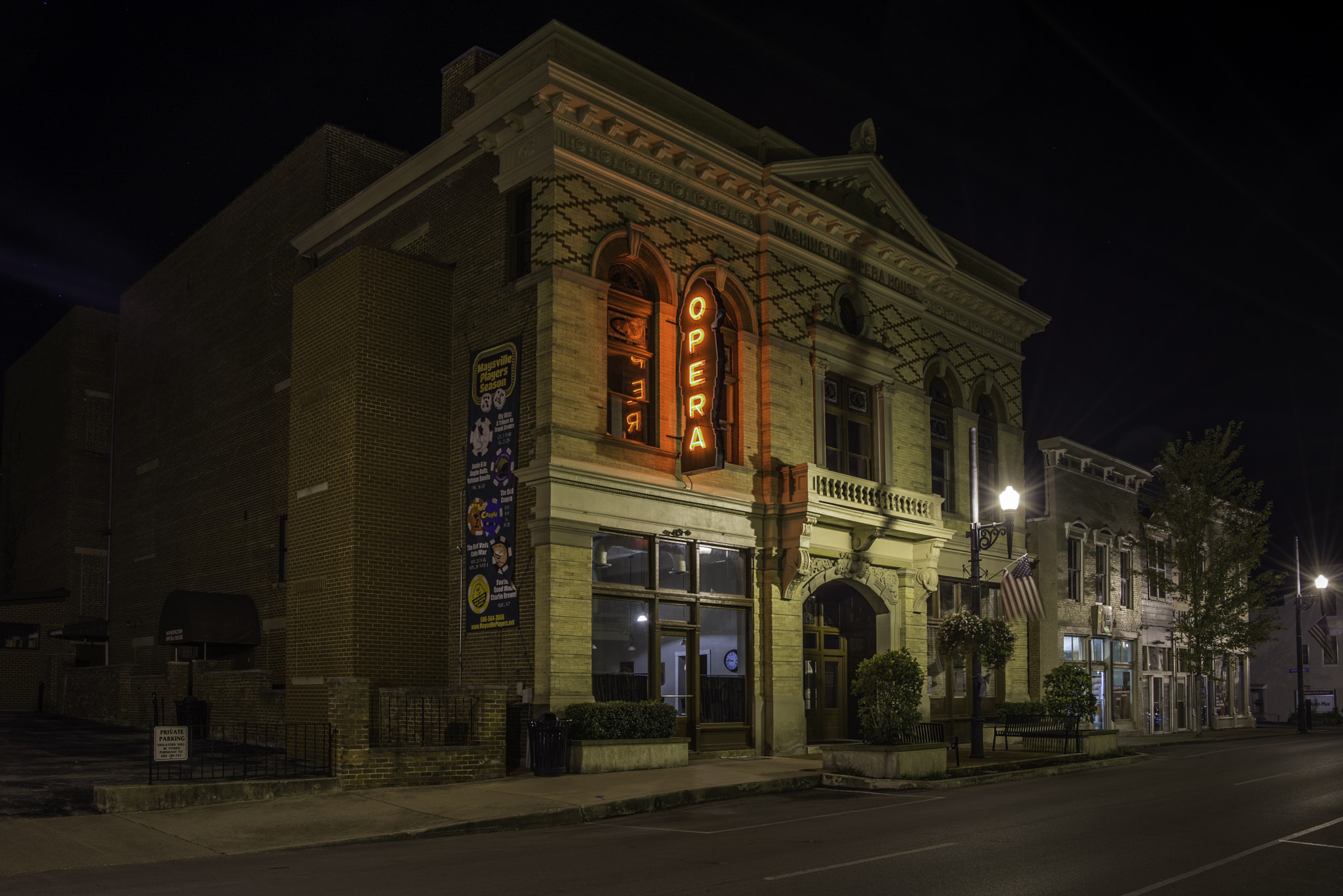AF Zoom-Nikkor 28-80mm f/3.5-5.6D sample photo. The old opera house maysville, ky photography