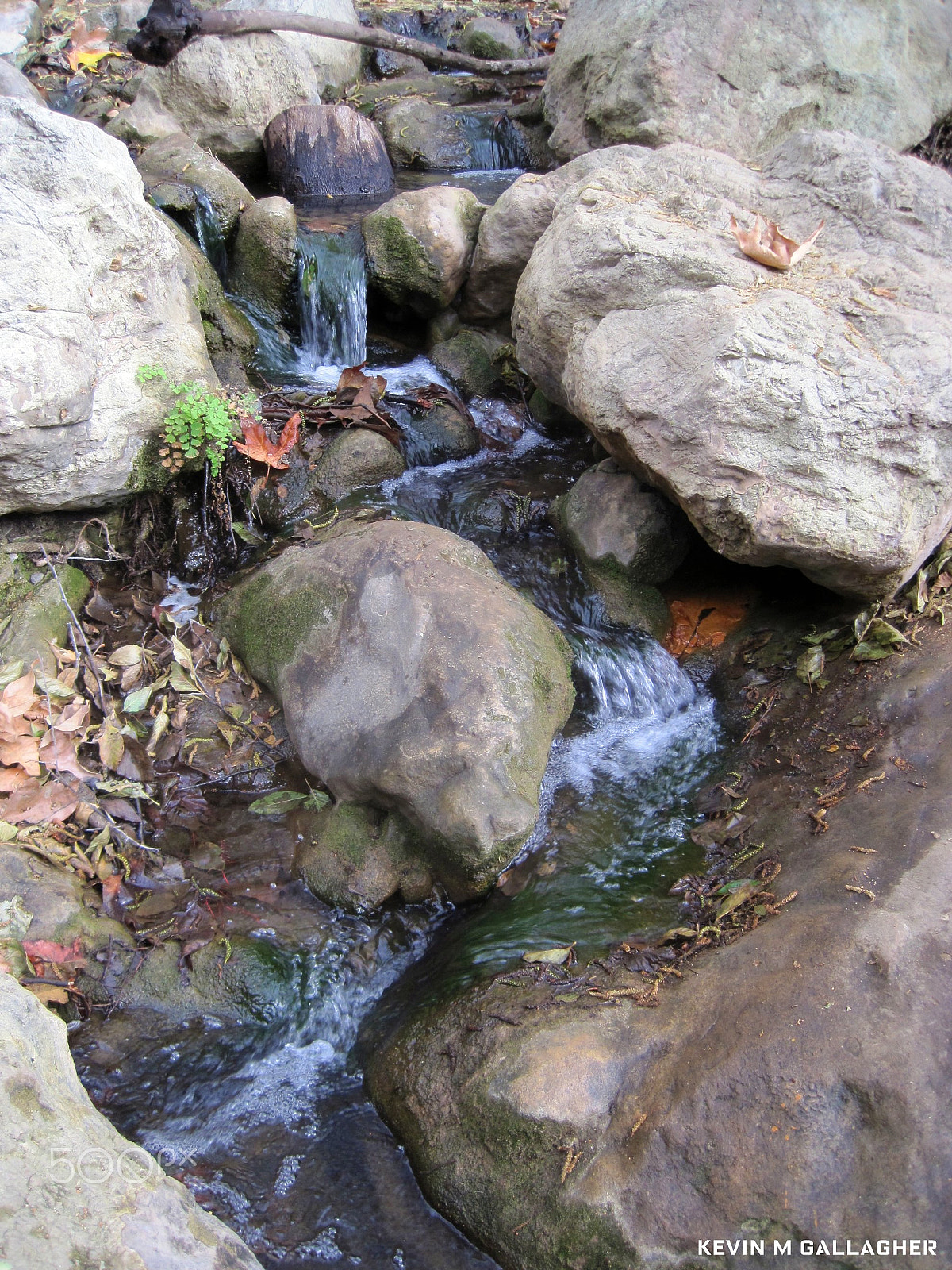 Canon PowerShot SD1200 IS (Digital IXUS 95 IS / IXY Digital 110 IS) sample photo. Running water o photography