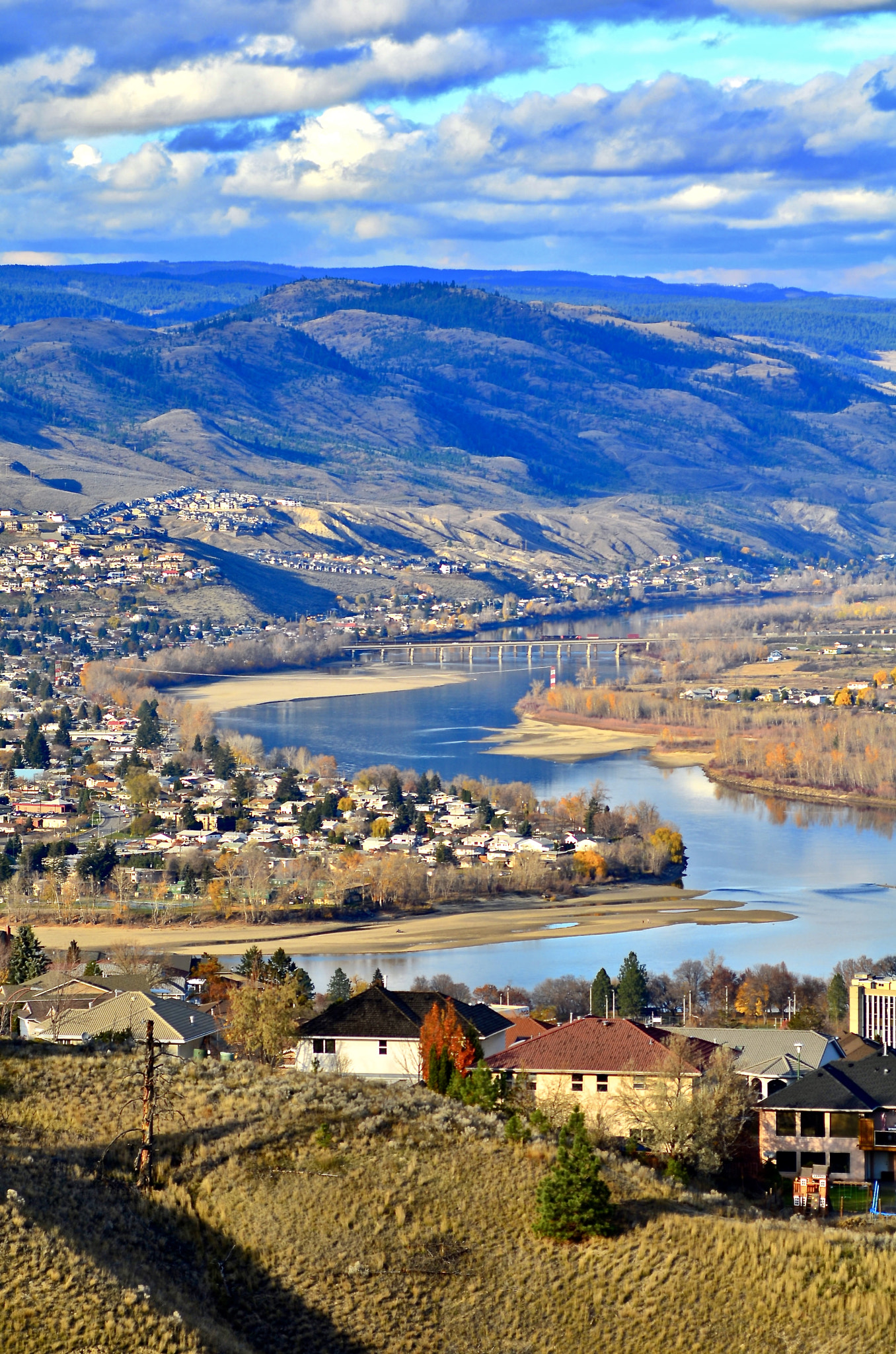 Nikon D7000 + AF Nikkor 50mm f/1.8 sample photo. North thompson river photography