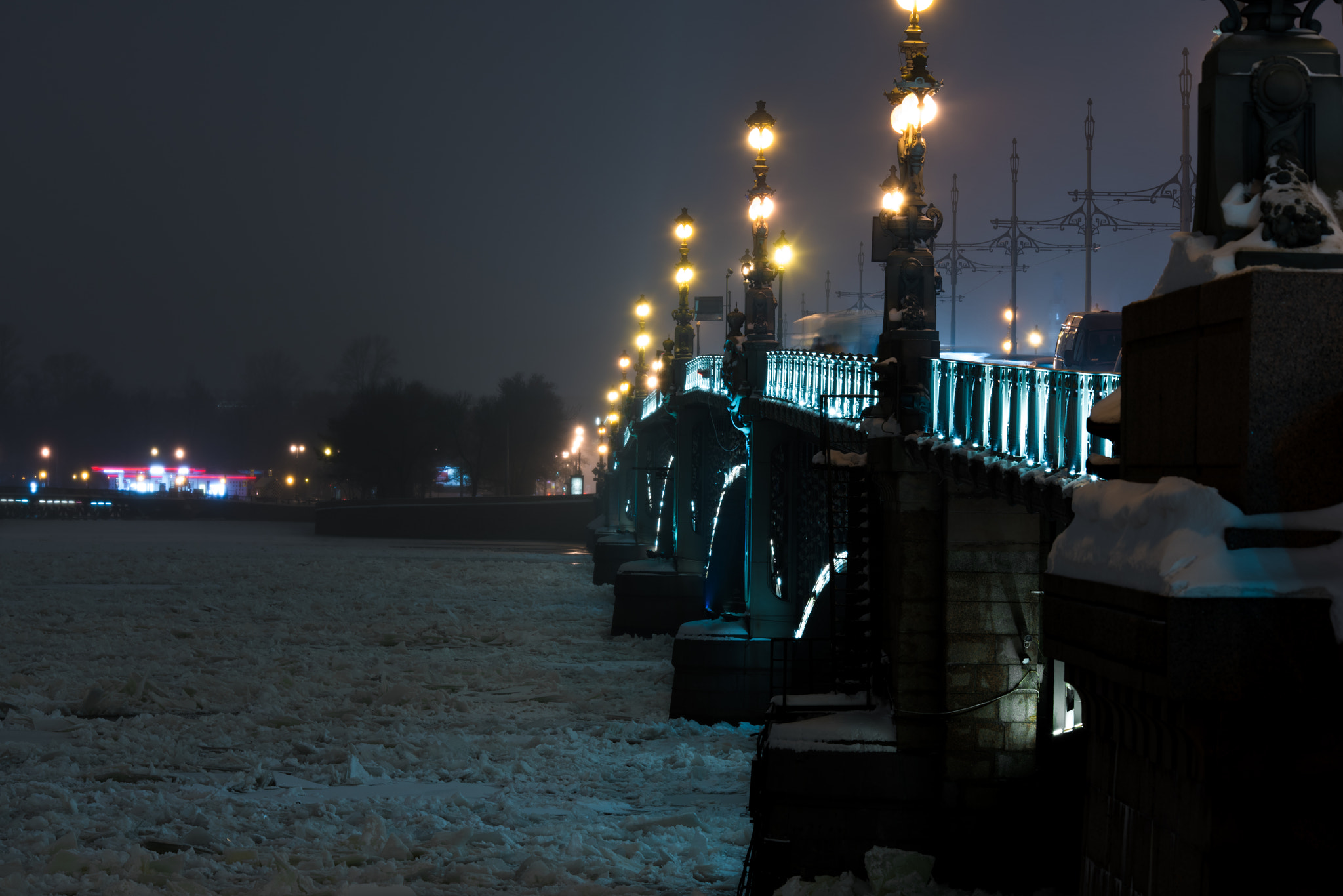 Sony a7R II + Canon EF 135mm F2L USM sample photo. Saint-petersburg. photography