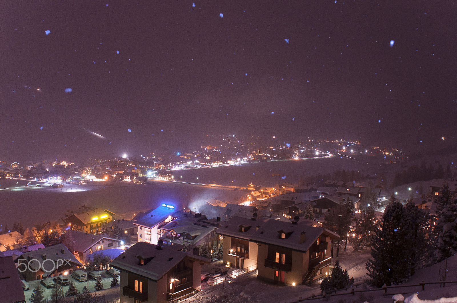 Nikon AF-S Nikkor 24-70mm F2.8G ED sample photo. Snow filter night photography