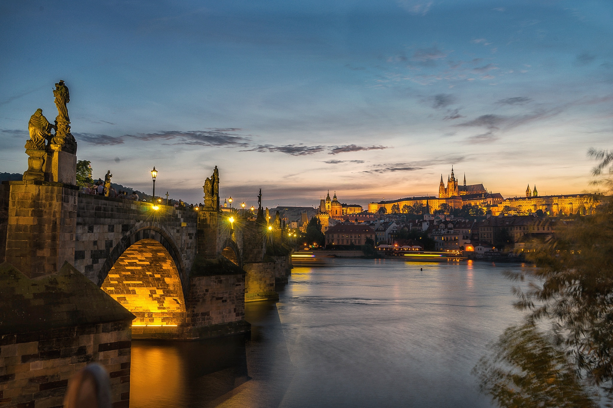 Sony a7 + Sony Vario Tessar T* FE 24-70mm F4 ZA OSS sample photo. Sundowner at prague photography
