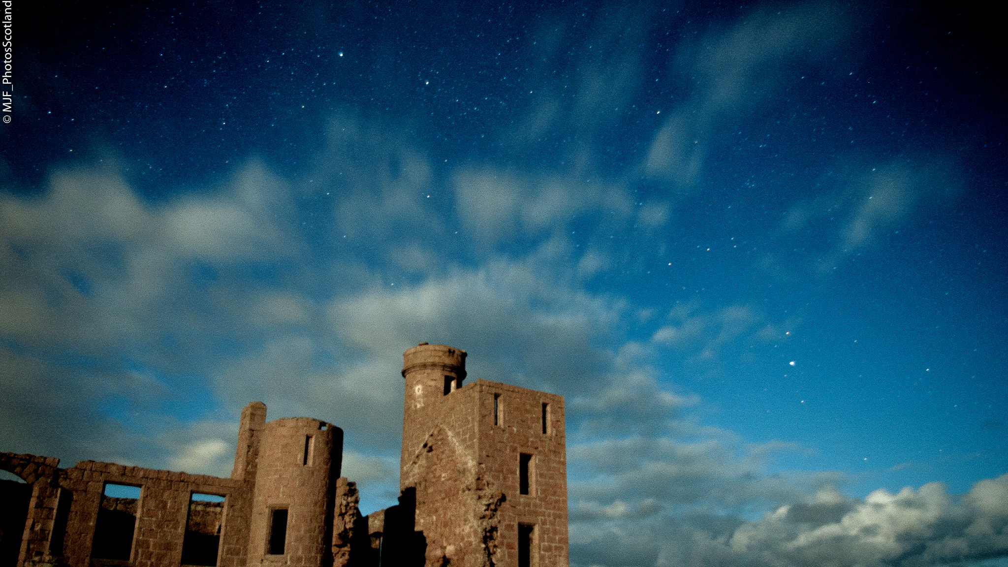 Samsung NX 60mm F2.8 Macro ED OIS SSA sample photo. Another shot from 6am yesterday morning. pitch black but not for the camera ! photography