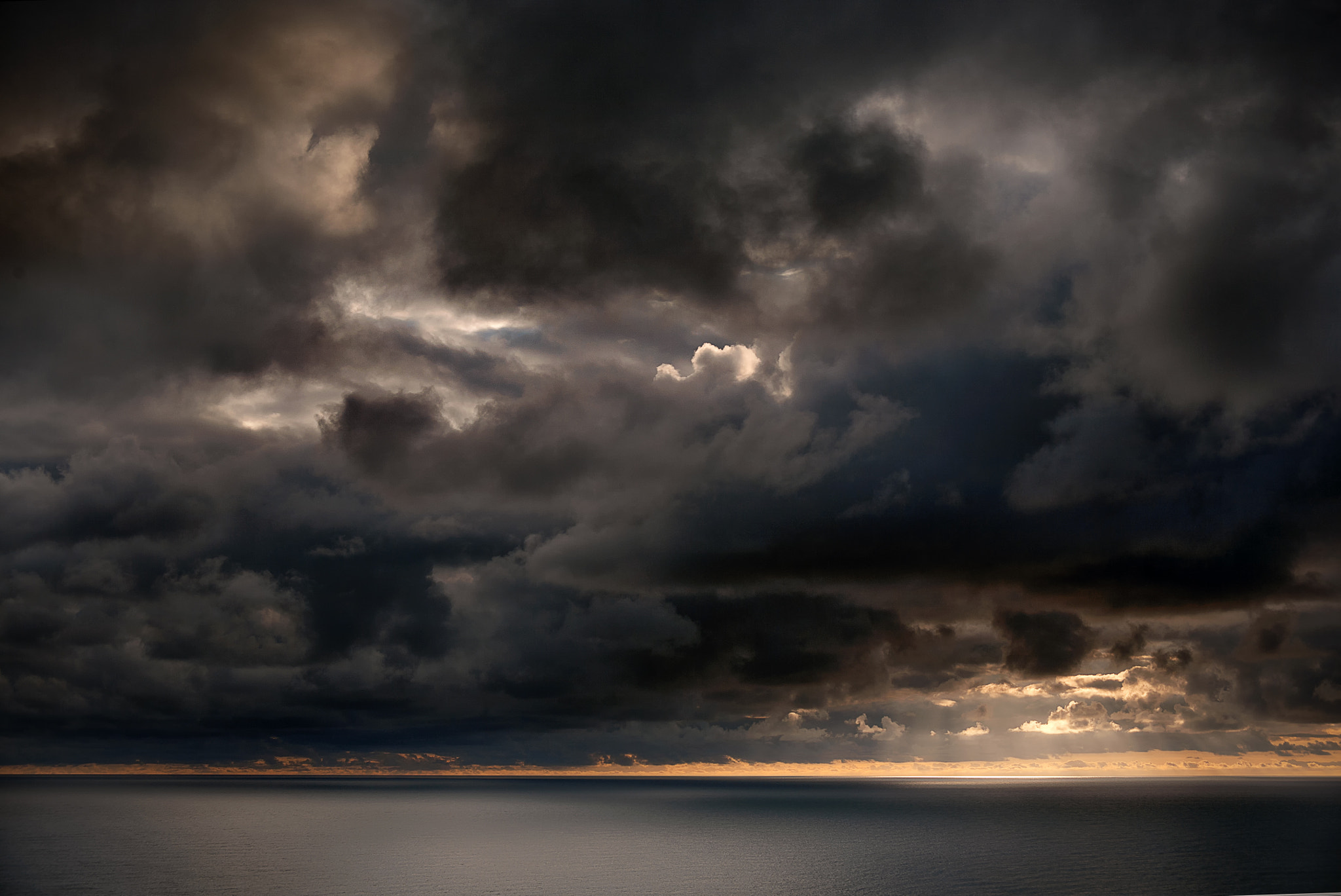 Canon EF 28-105mm f/3.5-4.5 USM sample photo. Clouds photography