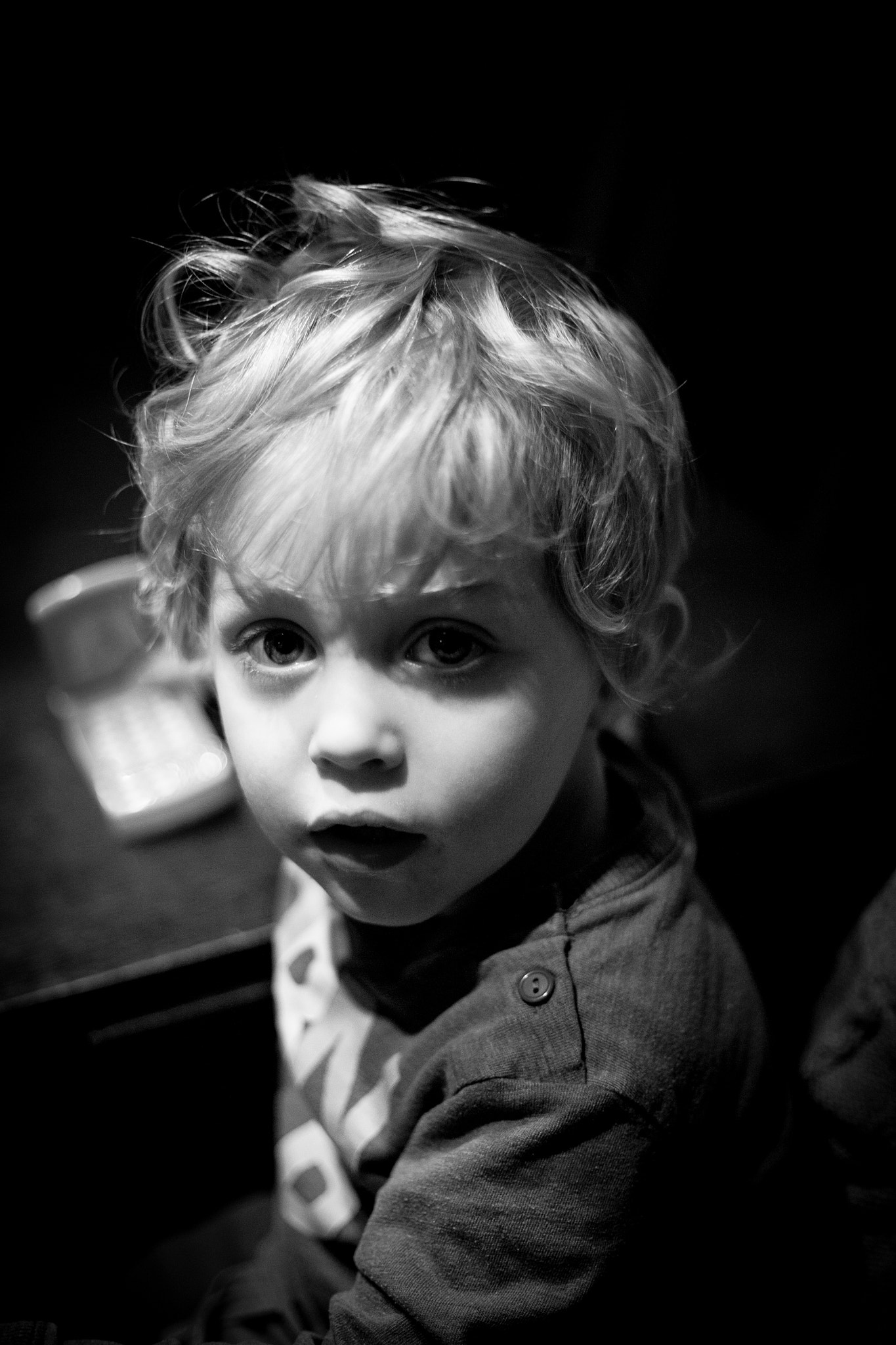 Canon EOS 5D + Canon EF 50mm F1.8 STM sample photo. Look up photography