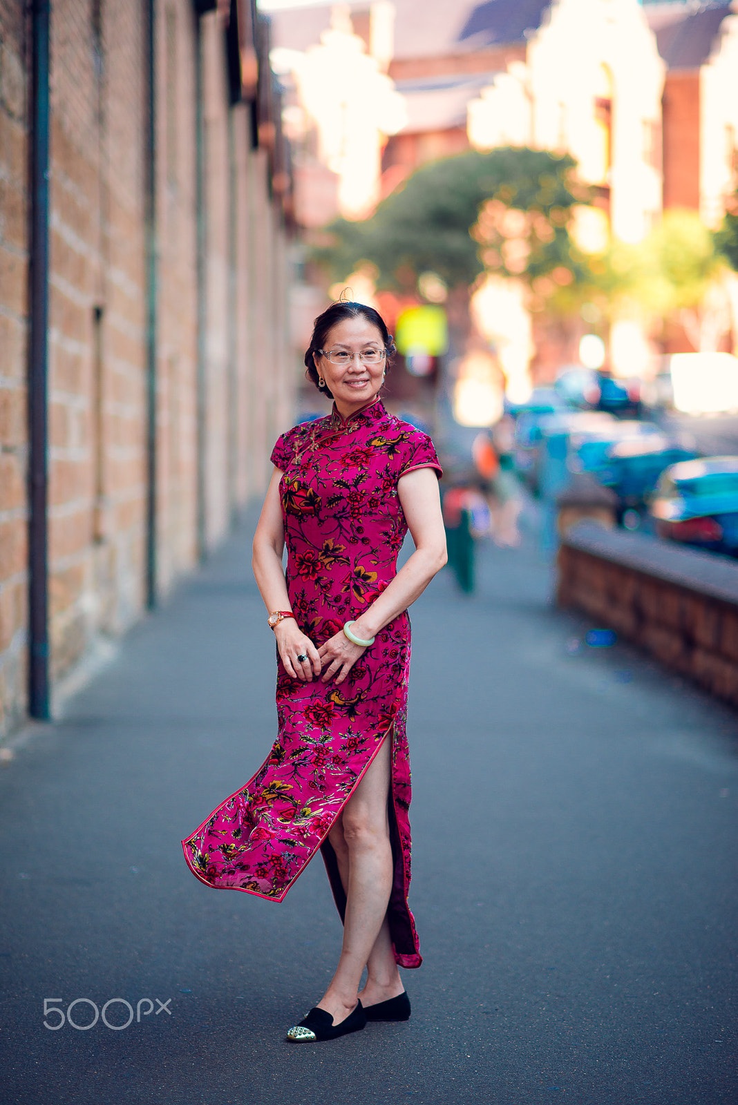 Nikon D800E + Nikon AF-S Nikkor 85mm F1.4G sample photo. Mum in cheongsam photography