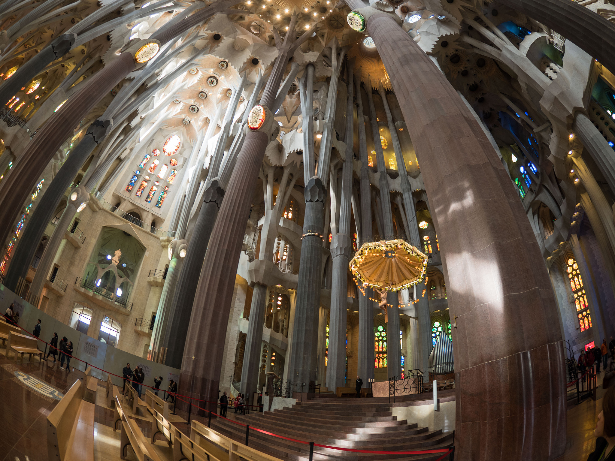 Olympus PEN-F + OLYMPUS M.8mm F1.8 sample photo. Sagrada família interior amb ull de peix photography