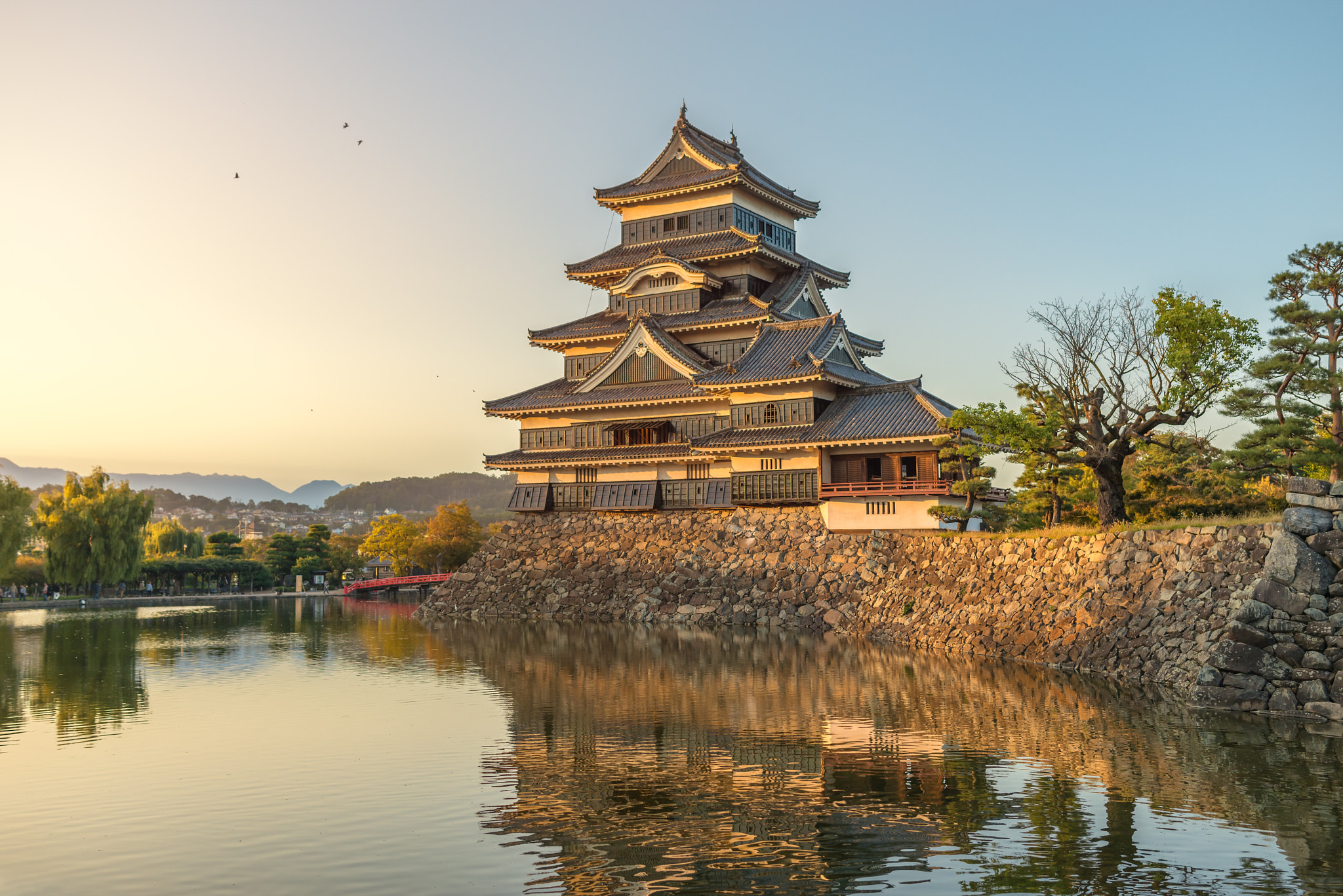 Samyang 35mm F1.4 AS UMC sample photo. Matsumoto castle photography