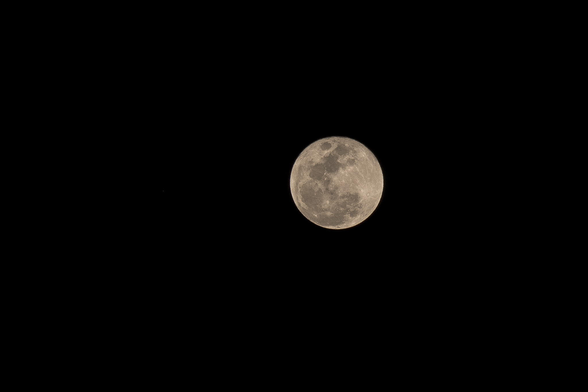Pentax K-1 sample photo. Moon photography