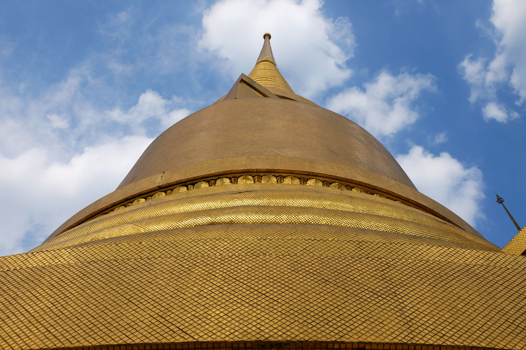 Fujifilm X-T10 + Fujifilm XF 18-135mm F3.5-5.6 R LM OIS WR sample photo. Wat phra kaew ii photography