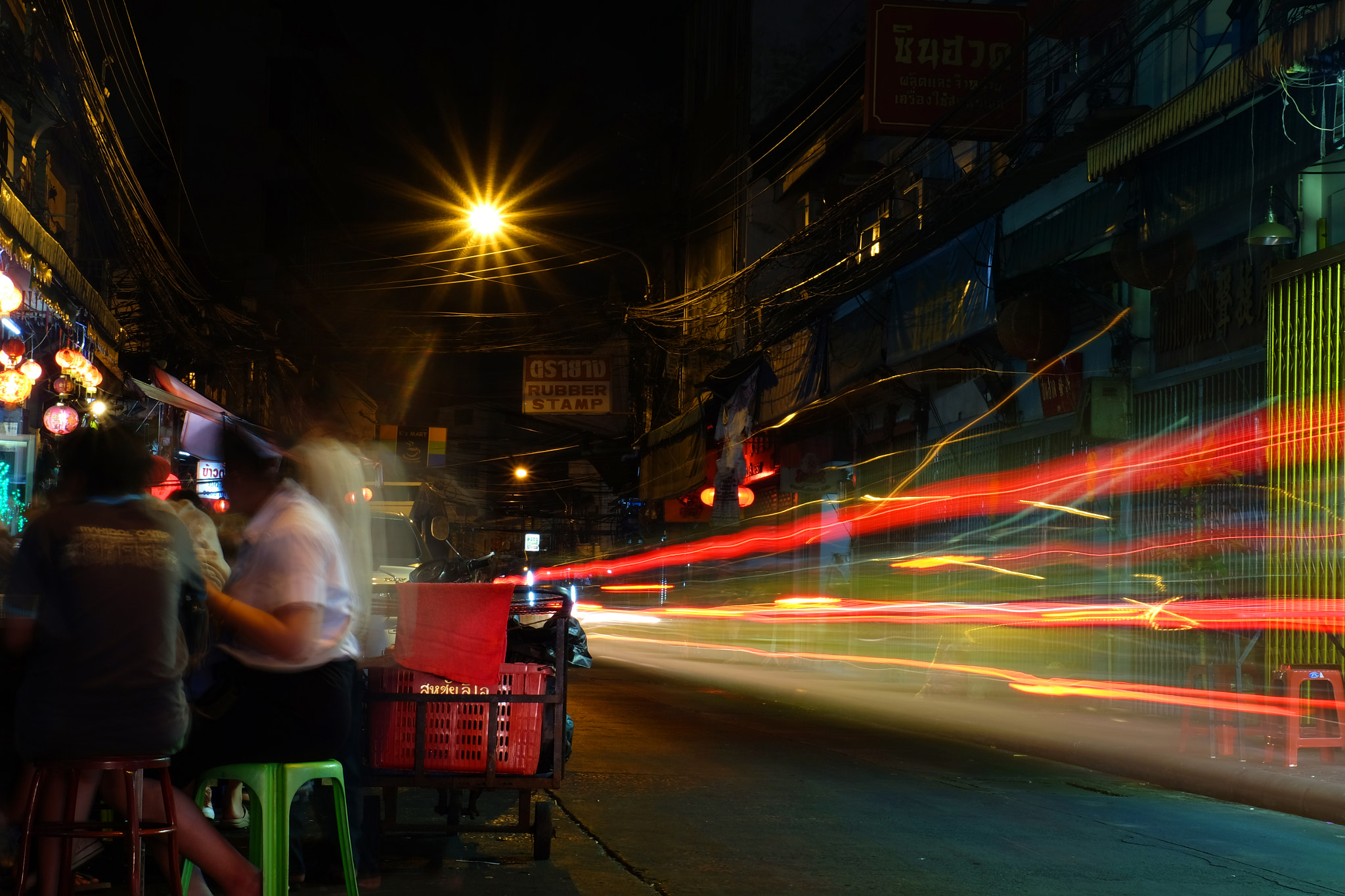 Fujifilm X-T10 + Fujifilm XF 18-135mm F3.5-5.6 R LM OIS WR sample photo. Nightlife photography